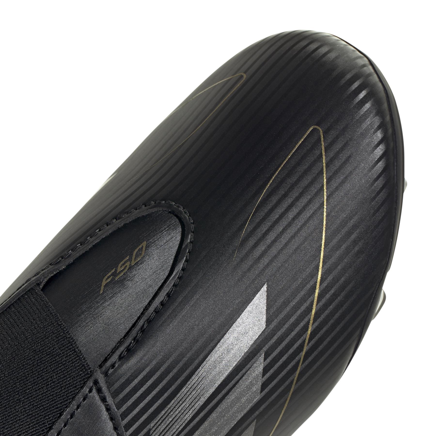 product/a/d/adidas_if1387_7_footwear_photography_detail_view_1_white.jpg