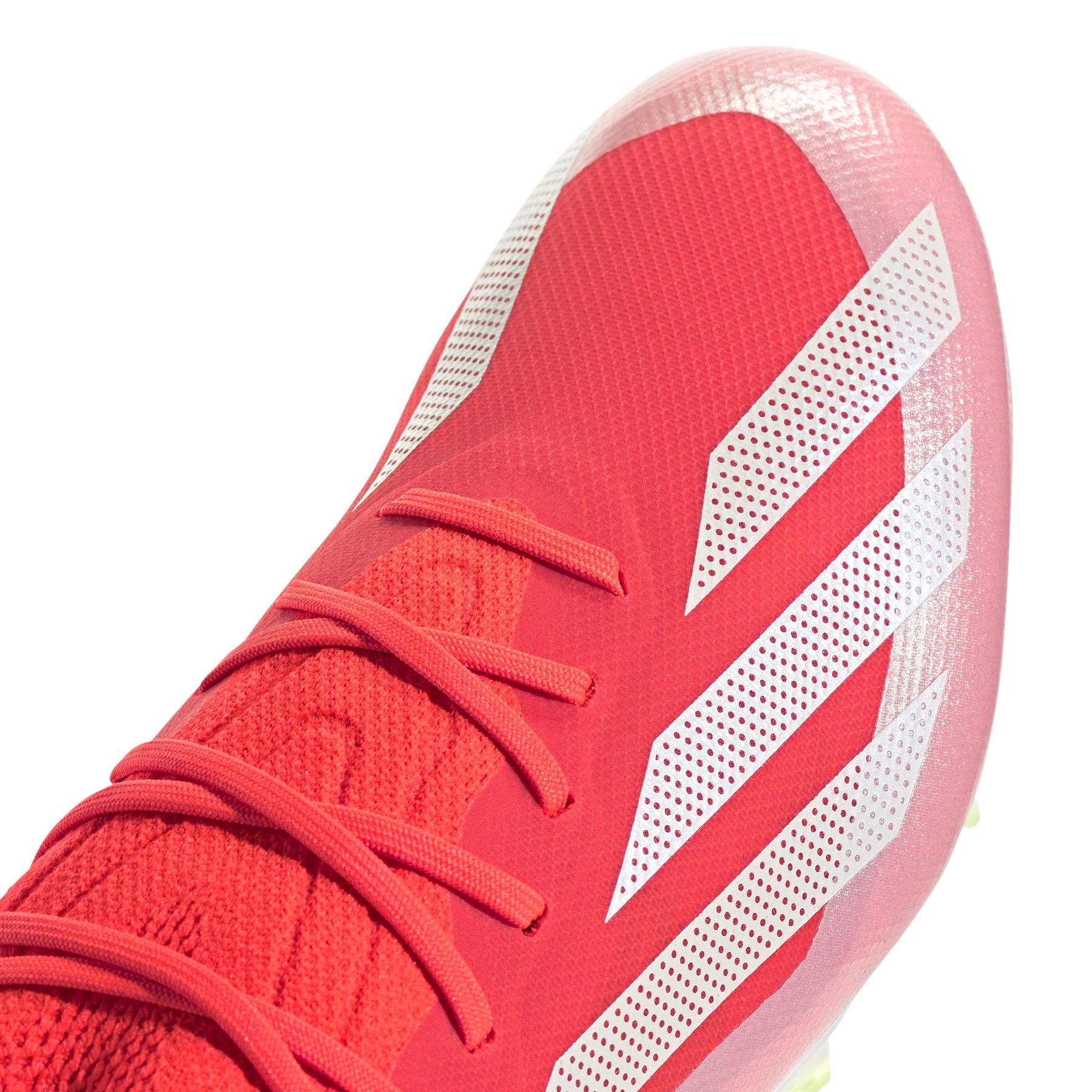 product/a/d/adidas_ig0593_7_footwear_photography_detail_view_1_white.jpg