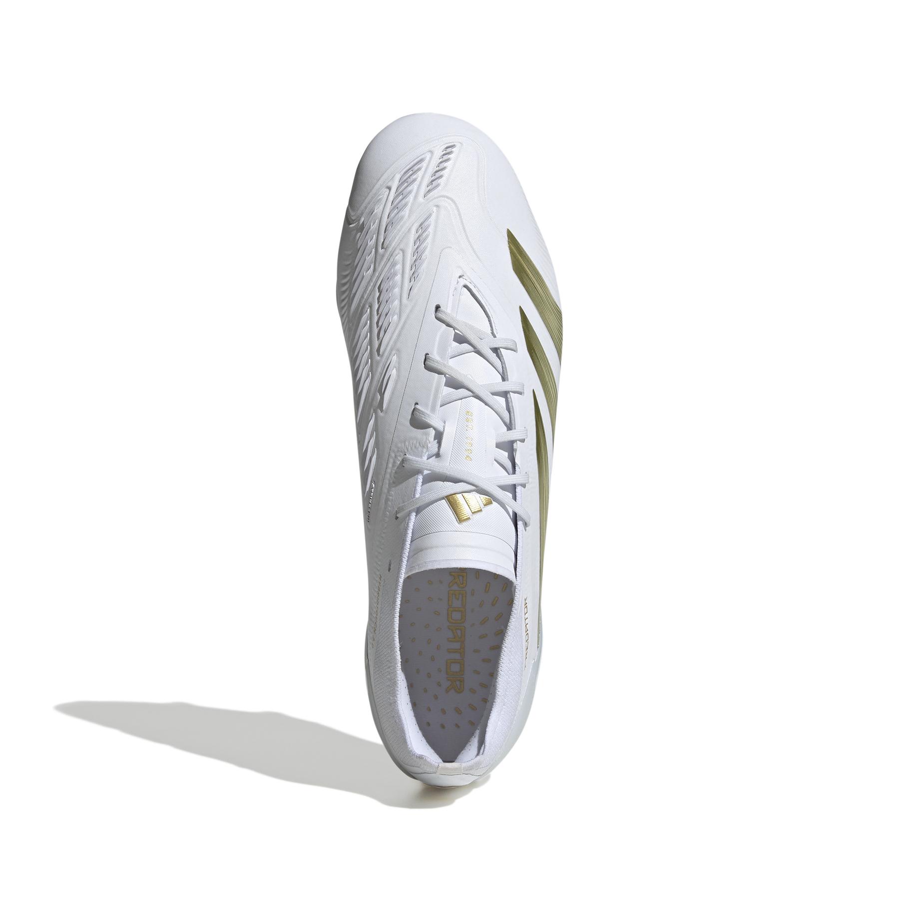 product/a/d/adidas_ig4009_2_footwear_photography_top_portrait_view_white.jpg