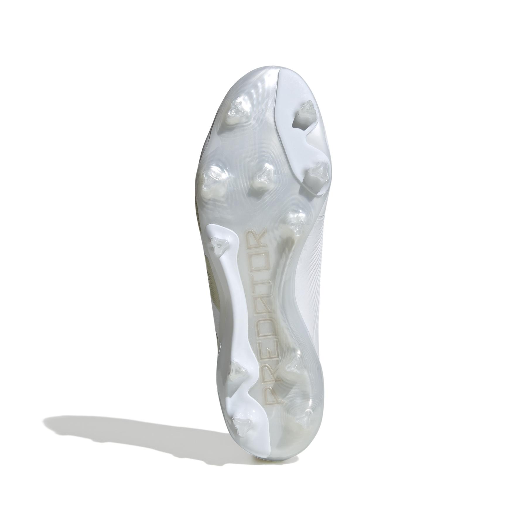 product/a/d/adidas_ig4009_3_footwear_photography_bottom_view_white.jpg