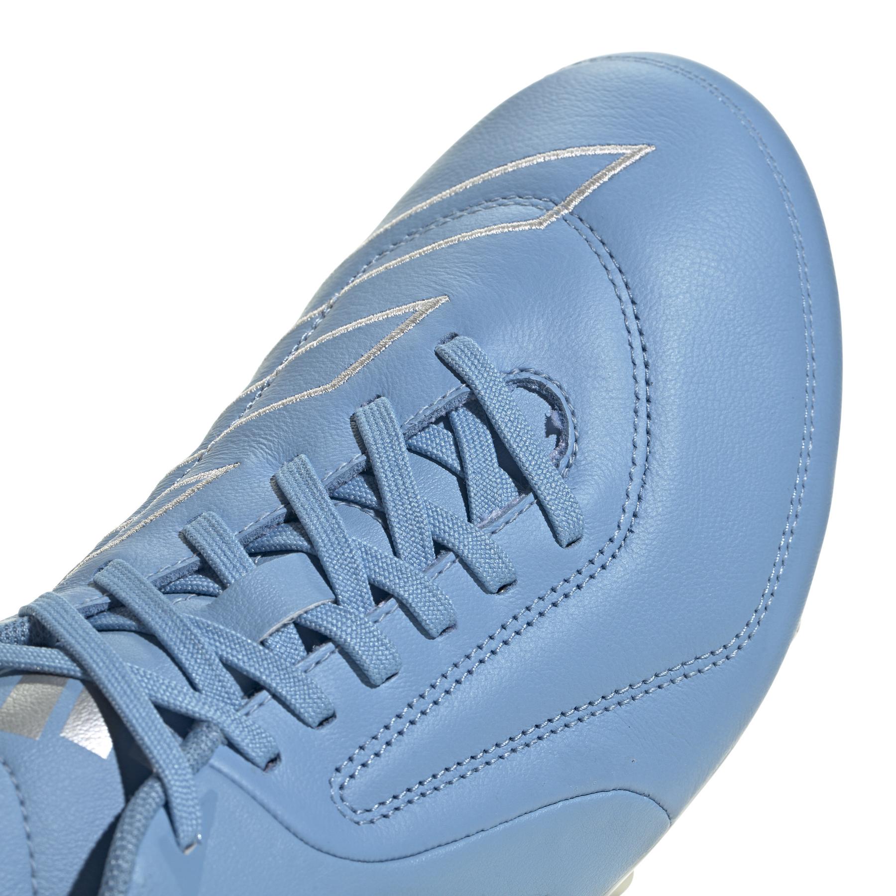 product/a/d/adidas_ig4018_9_footwear_photography_detail_view_2_white-nw120924.jpg