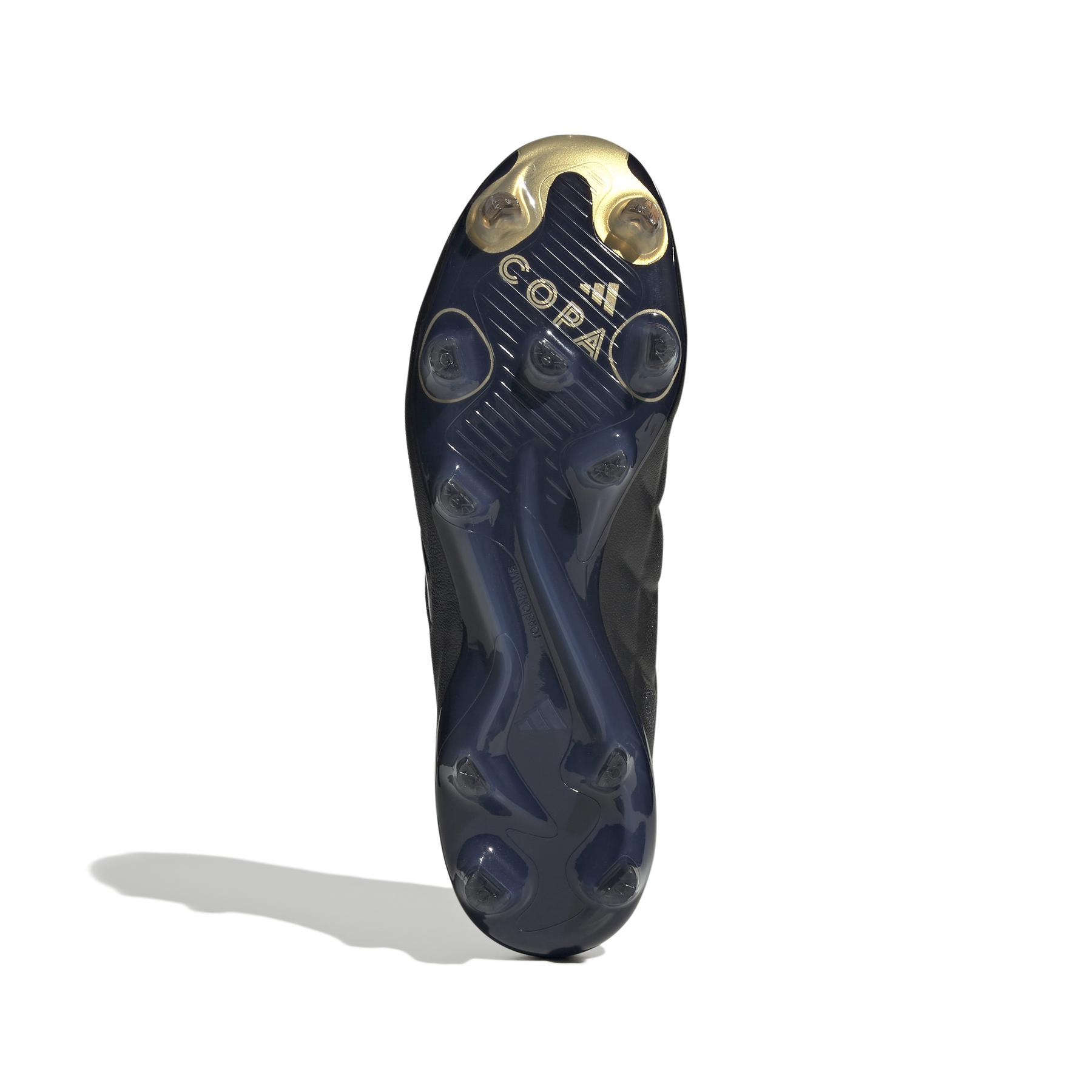 product/a/d/adidas_ig6404_3_footwear_photography_bottom_view_white.jpg