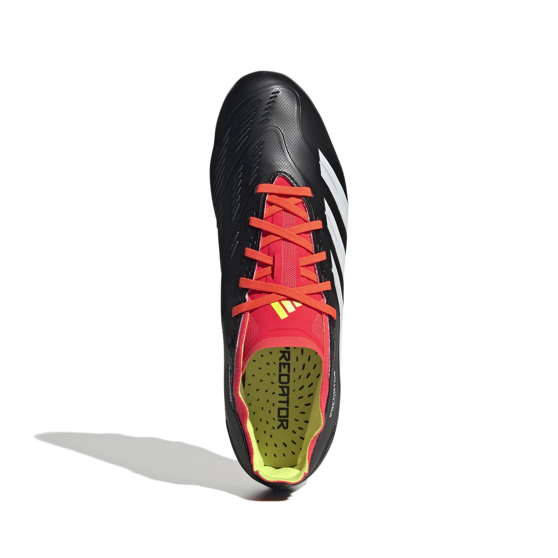 product/a/d/adidas_ig7725_2_footwear_photography_top_portrait_view_white.jpg