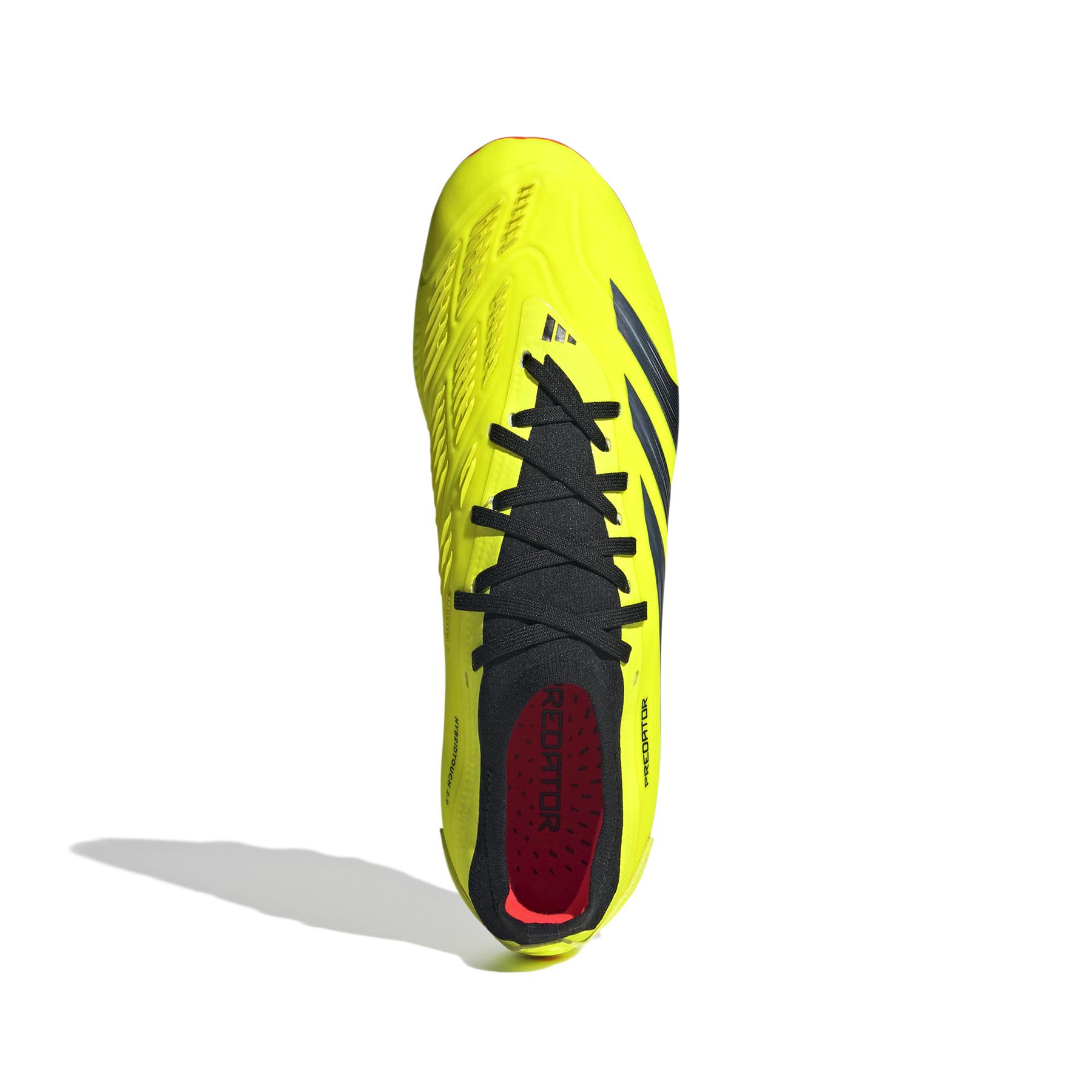 product/a/d/adidas_ig7732_2_footwear_photography_top_portrait_view_white.jpg