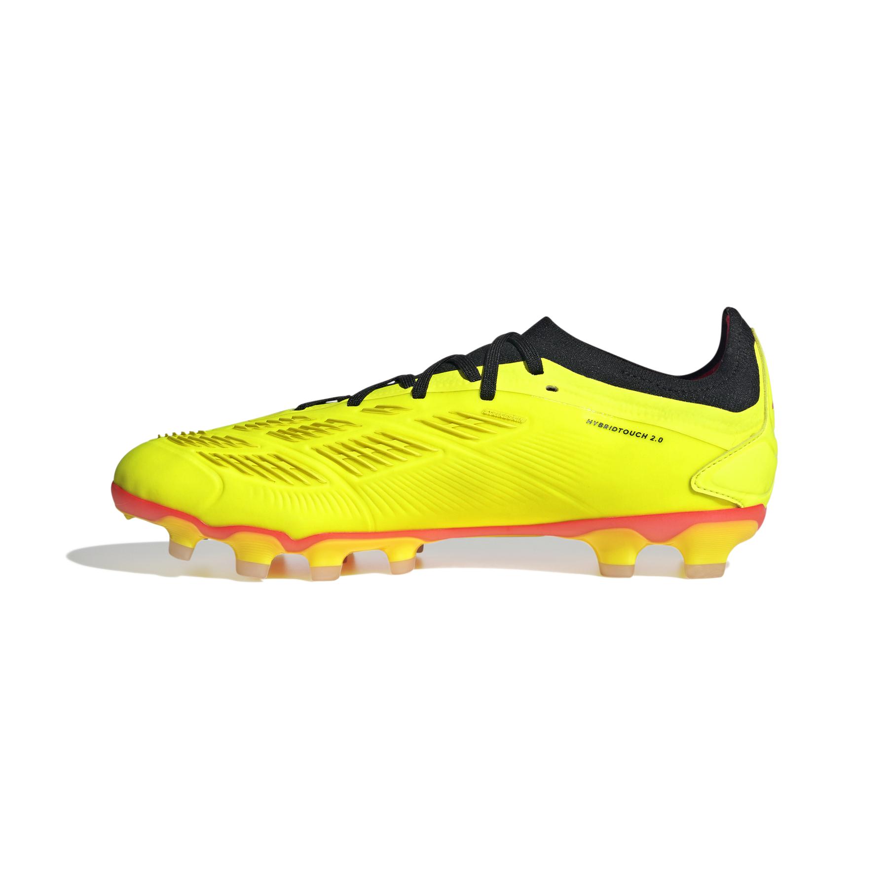 product/a/d/adidas_ig7732_4_footwear_photography_side_medial_center_view_white.jpg