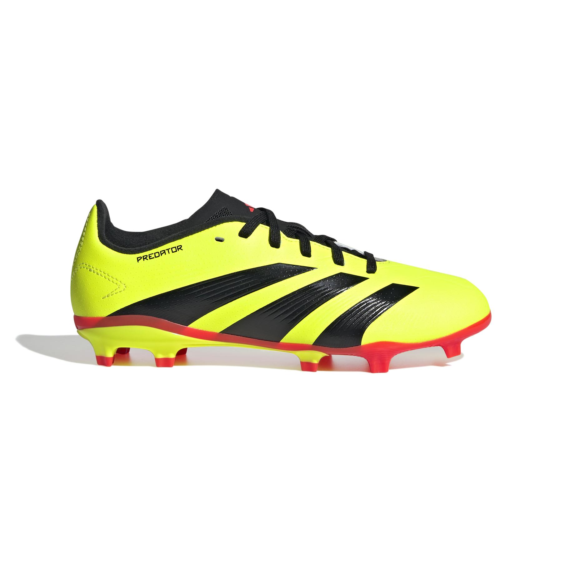product/a/d/adidas_ig7747_1_footwear_photography_side_lateral_center_view_white.jpg