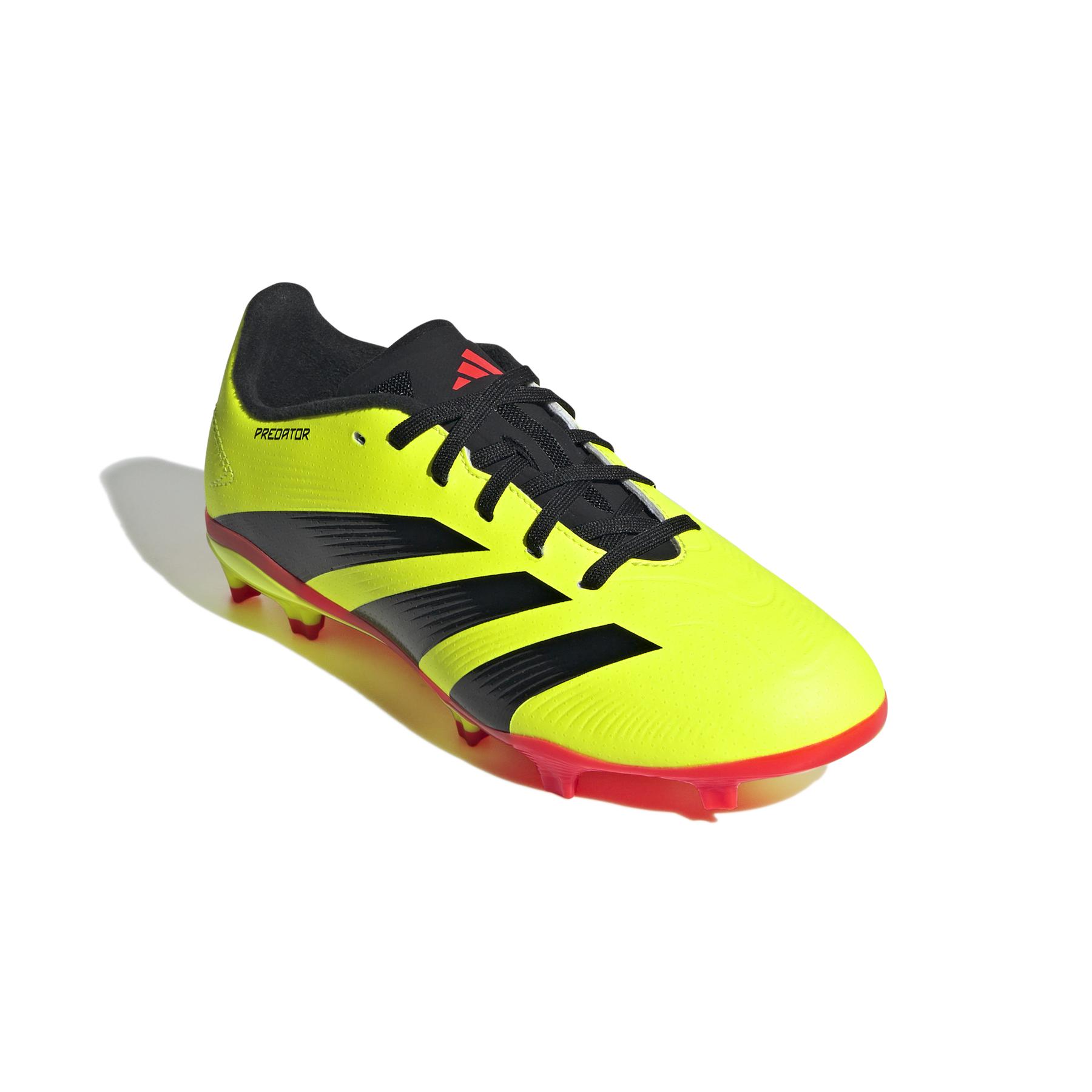 product/a/d/adidas_ig7747_5_footwear_photography_front_lateral_top_view_white.jpg