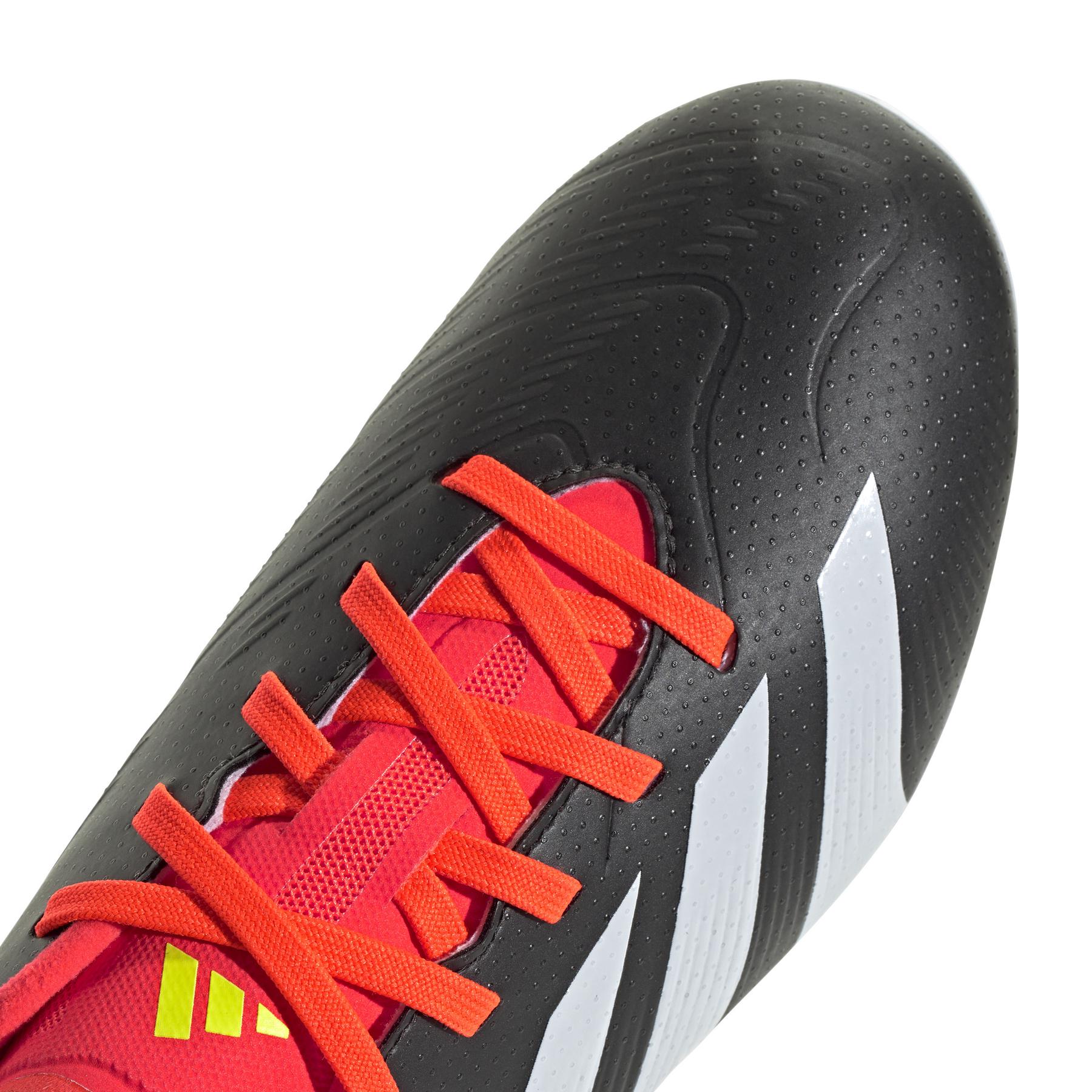 product/a/d/adidas_ig7748_7_footwear_photography_detail_view_1_white.jpg