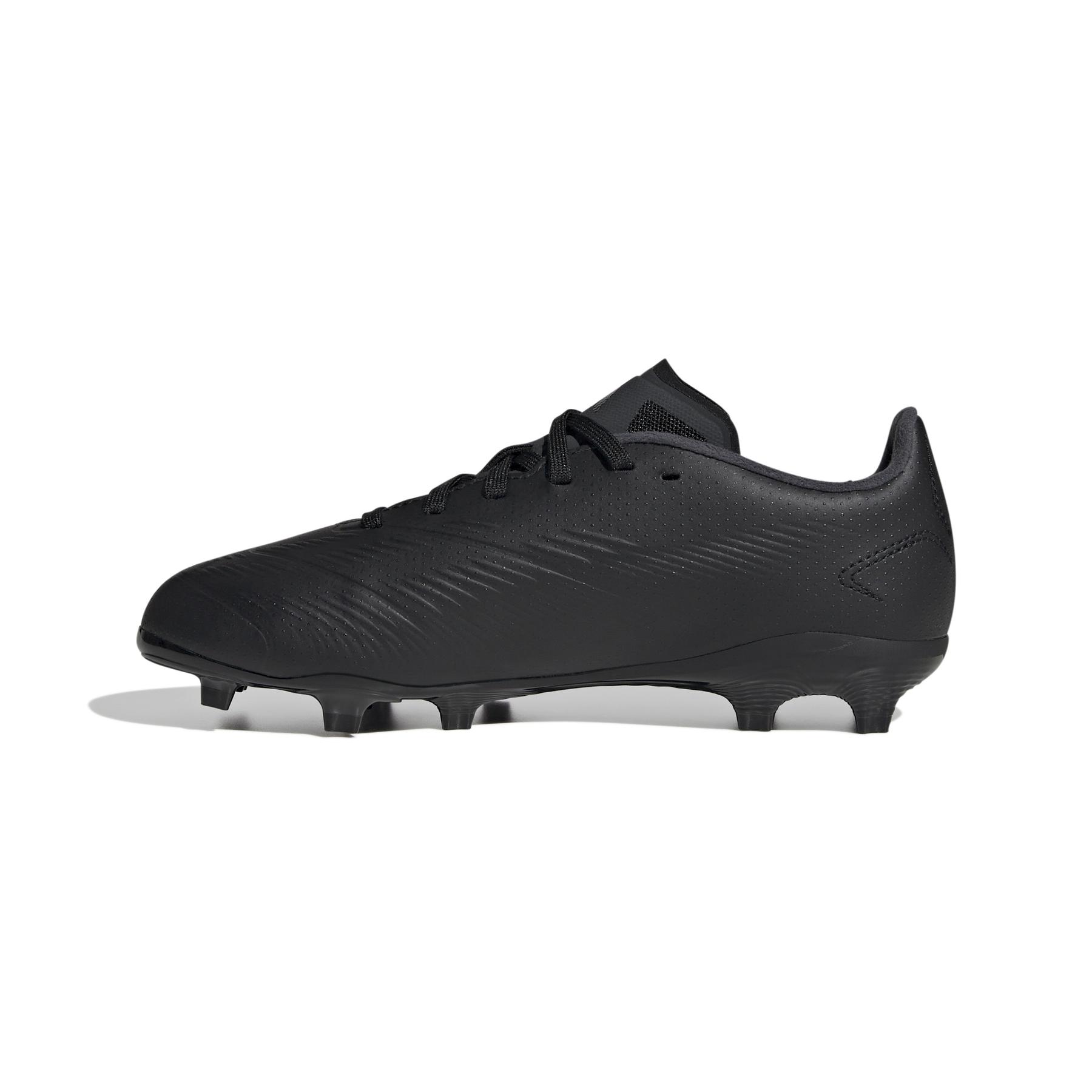 product/a/d/adidas_ig7750_4_footwear_photography_side_medial_center_view_white-030824.jpg