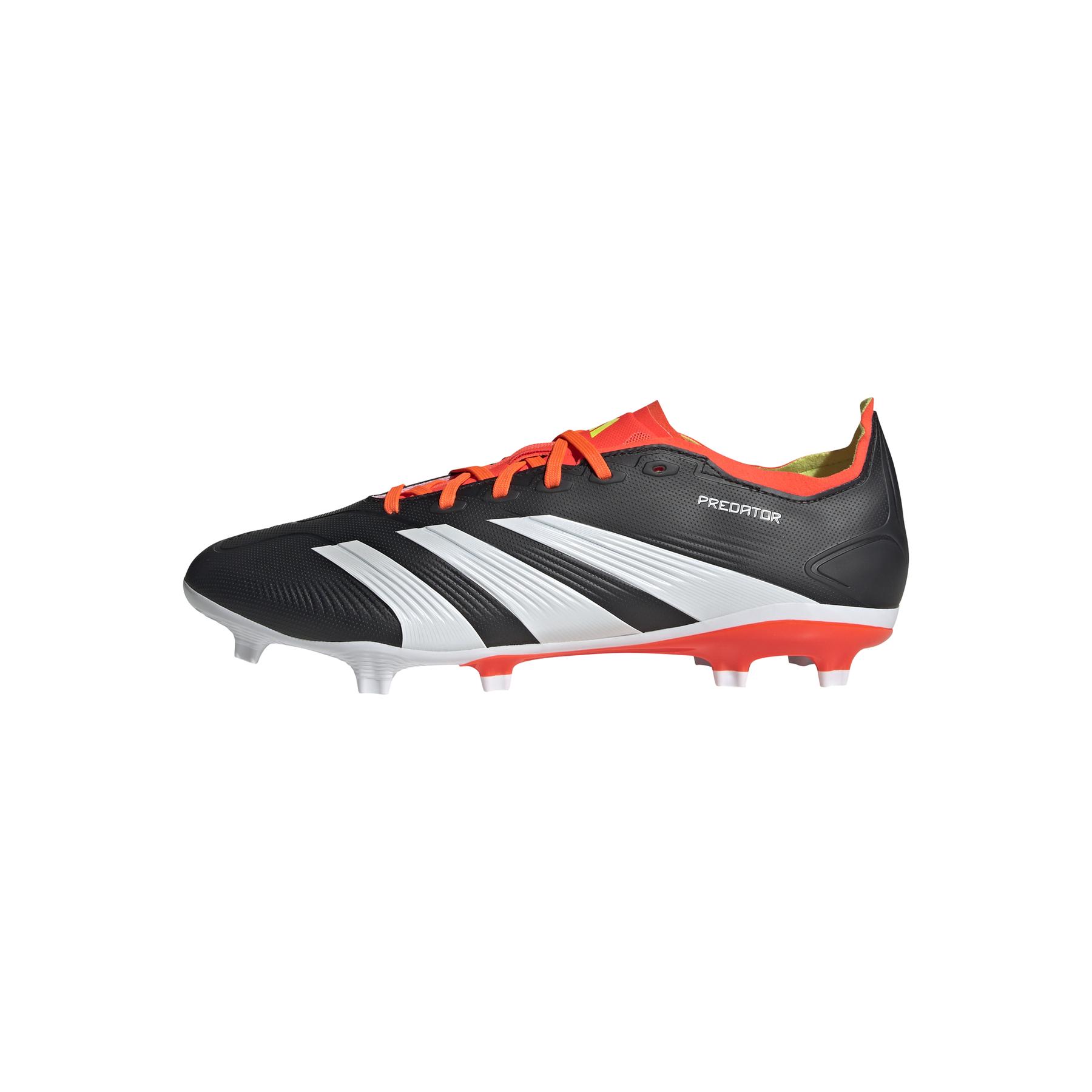 product/a/d/adidas_ig7762_12_footwear_photography_left_side_center_lateral_view_white.jpg