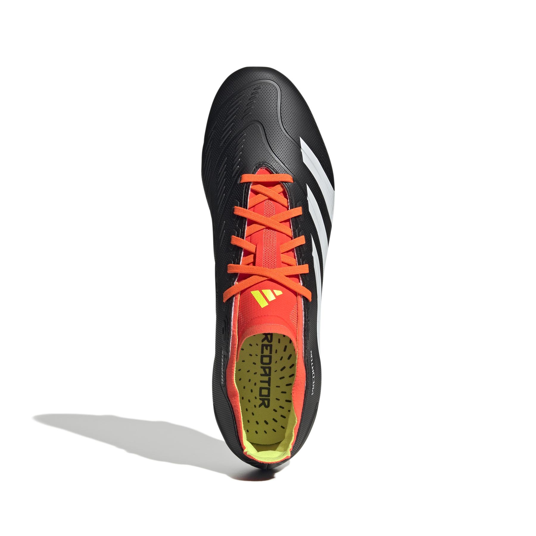 product/a/d/adidas_ig7762_2_footwear_photography_top_portrait_view_white.jpg