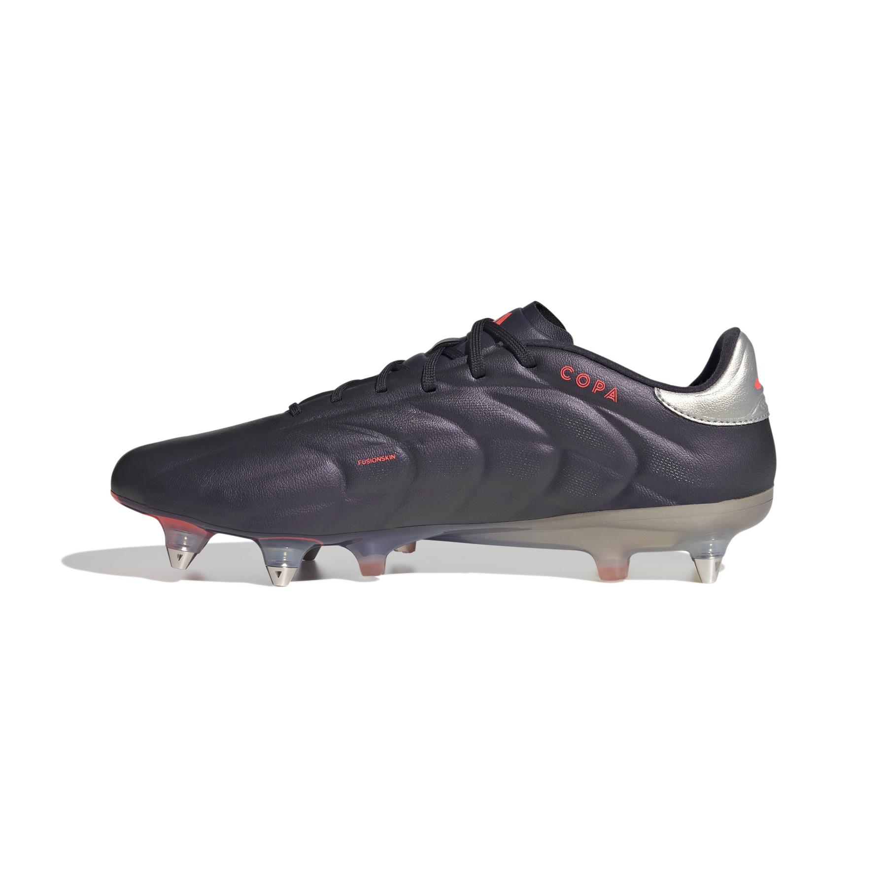 product/a/d/adidas_ig8693_4_footwear_photography_side_medial_center_view_white.jpg