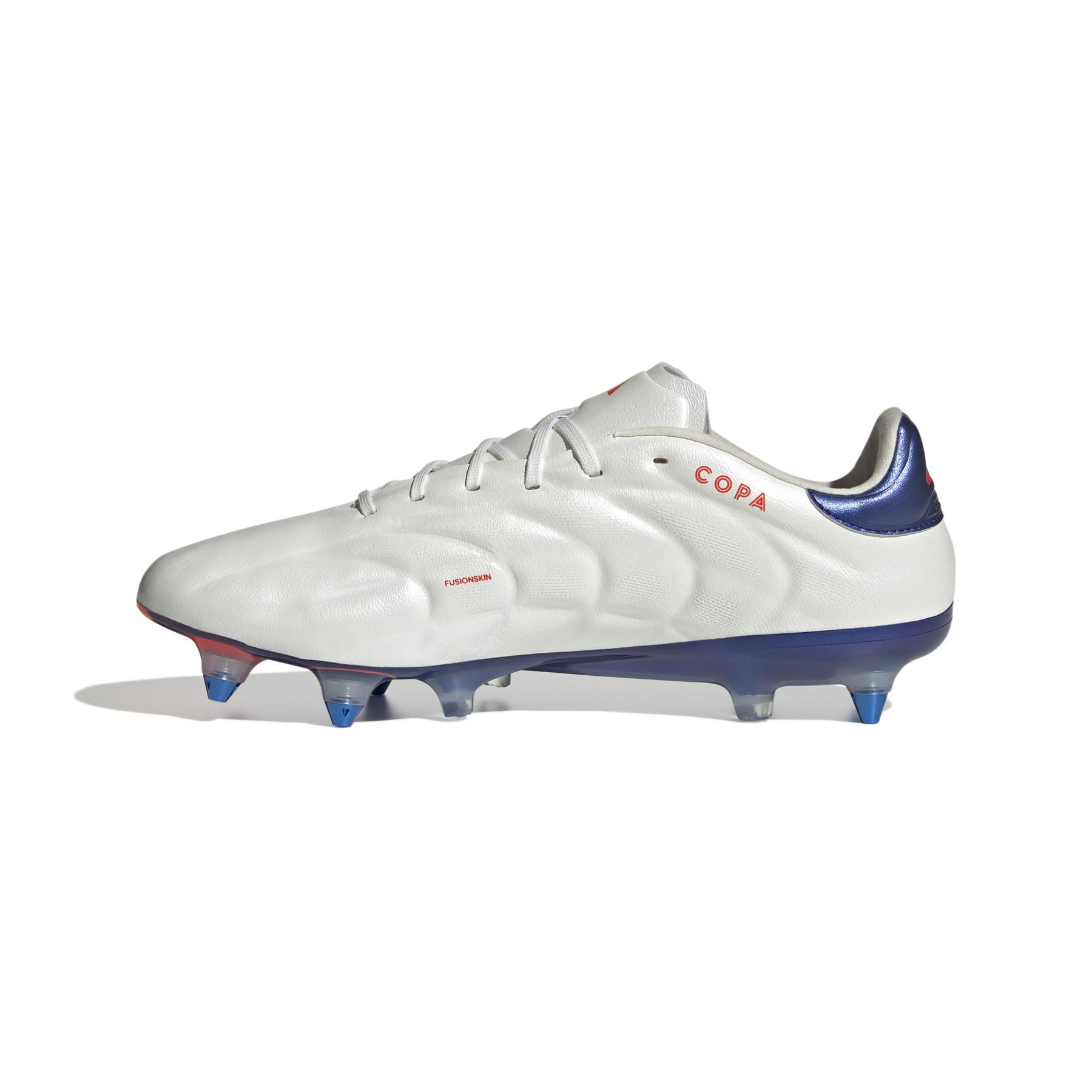 product/a/d/adidas_ig8694_4_footwear_photography_side_medial_center_view_white-nw110824.jpg