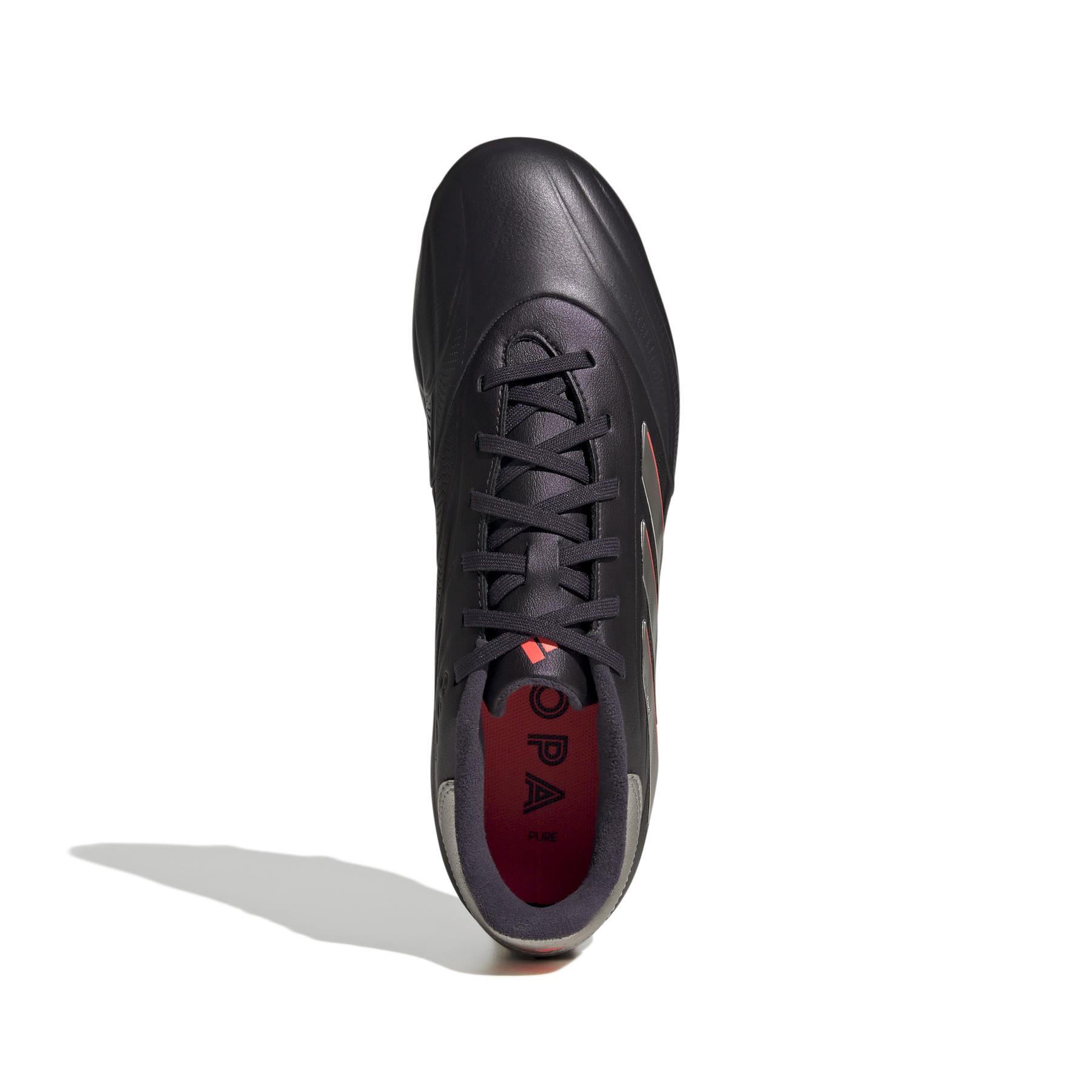product/a/d/adidas_ig8716_2_footwear_photography_top_portrait_view_white.jpg