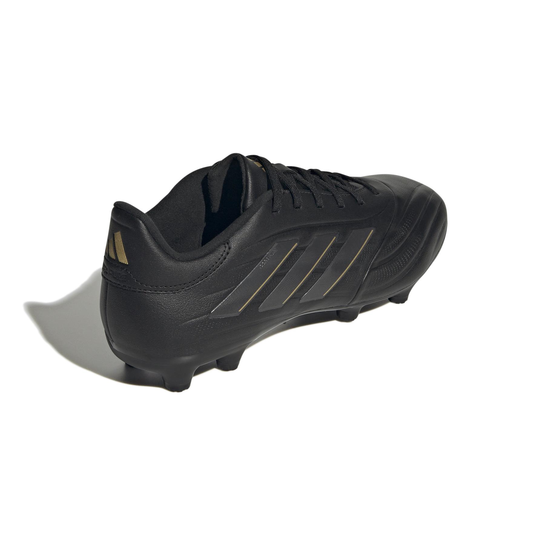 product/a/d/adidas_ig8717_6_footwear_photography_back_lateral_top_view_white.jpg