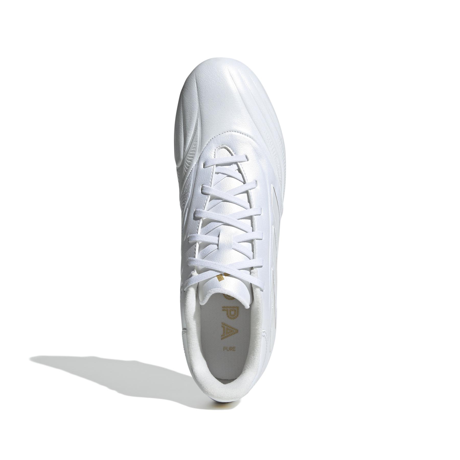 product/a/d/adidas_ig8718_2_footwear_photography_top_portrait_view_white.jpg