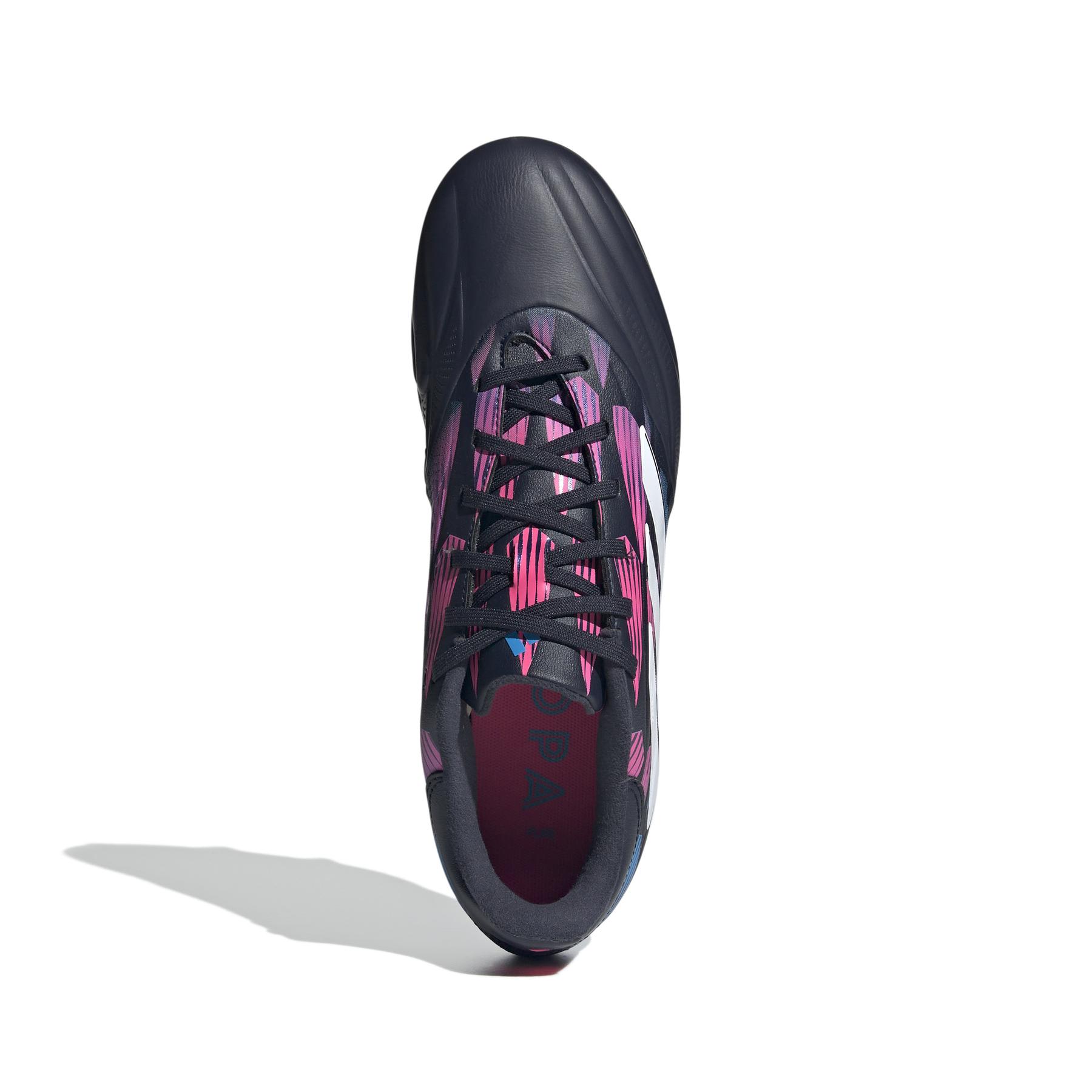 product/a/d/adidas_ig8719_2_footwear_photography_top_portrait_view_white.jpg