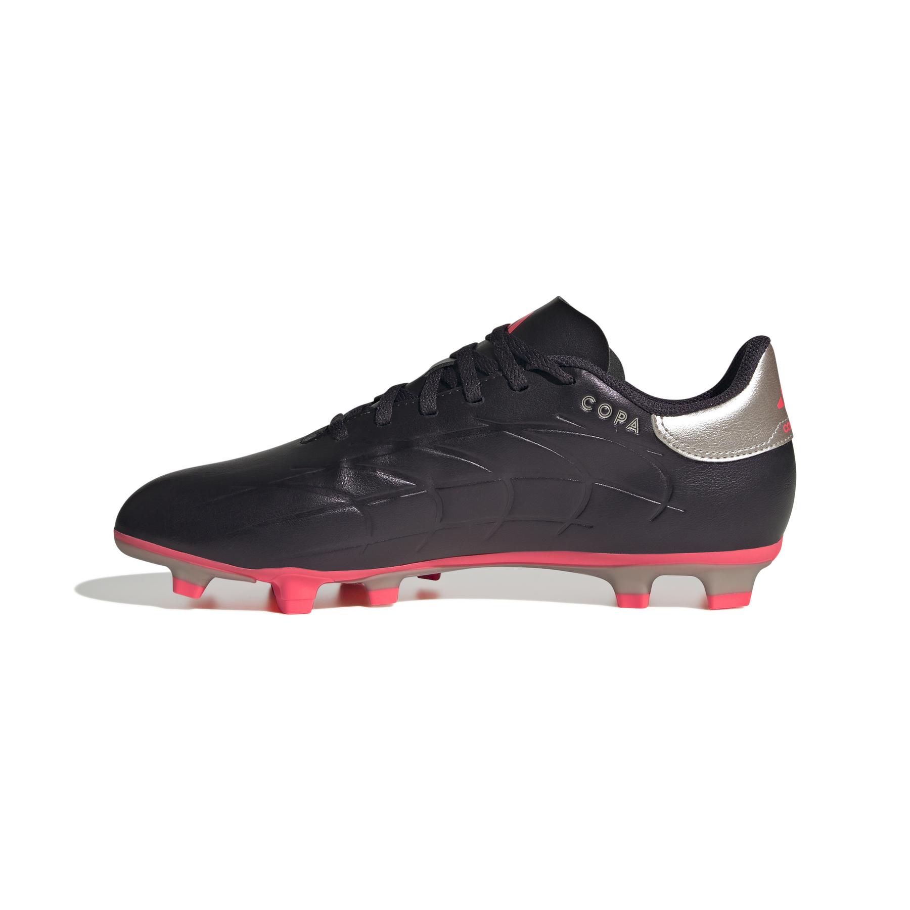 product/a/d/adidas_ig8724_4_footwear_photography_side_medial_center_view_white-nw110824.jpg