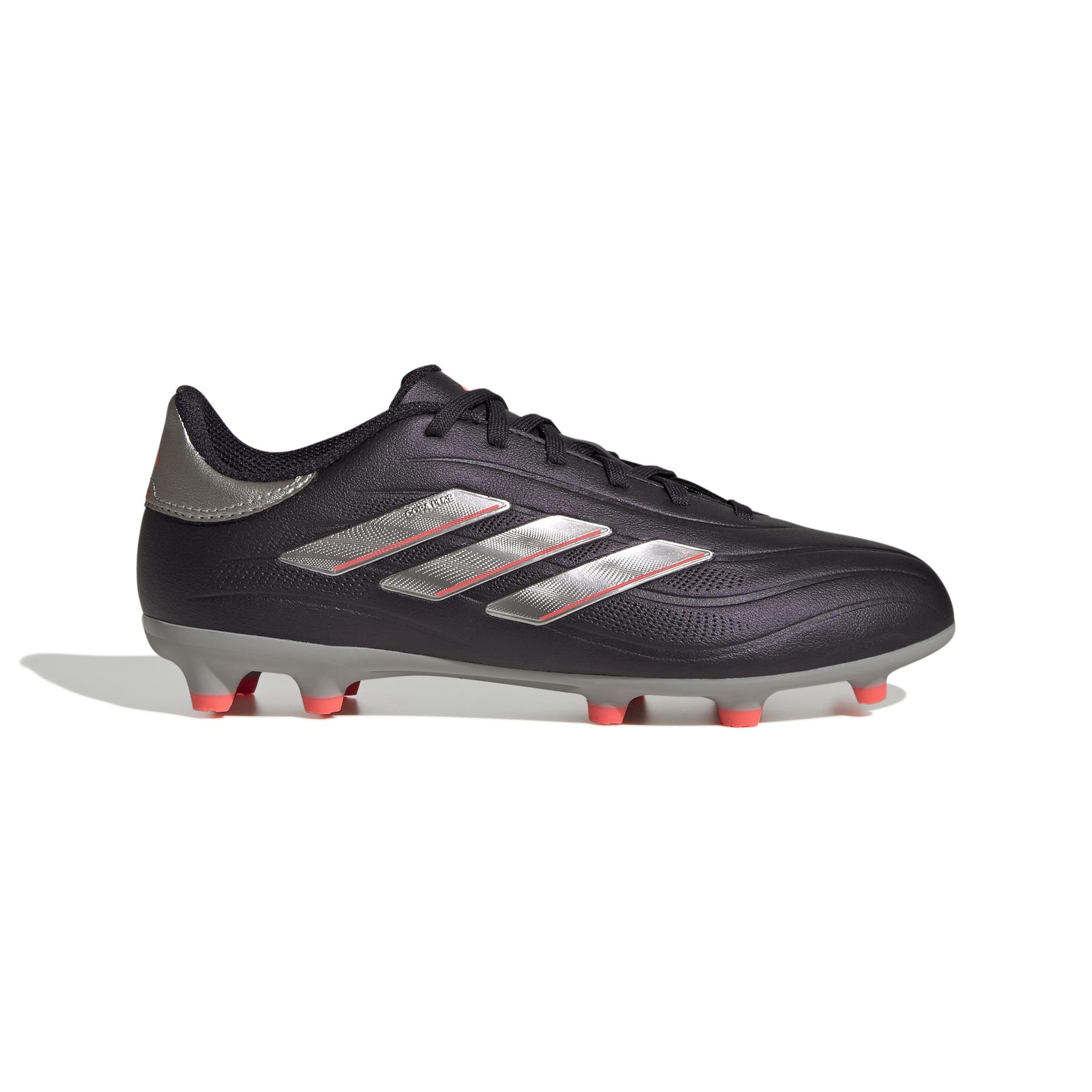 product/a/d/adidas_ig8730_1_footwear_photography_side_lateral_center_view_white.jpg