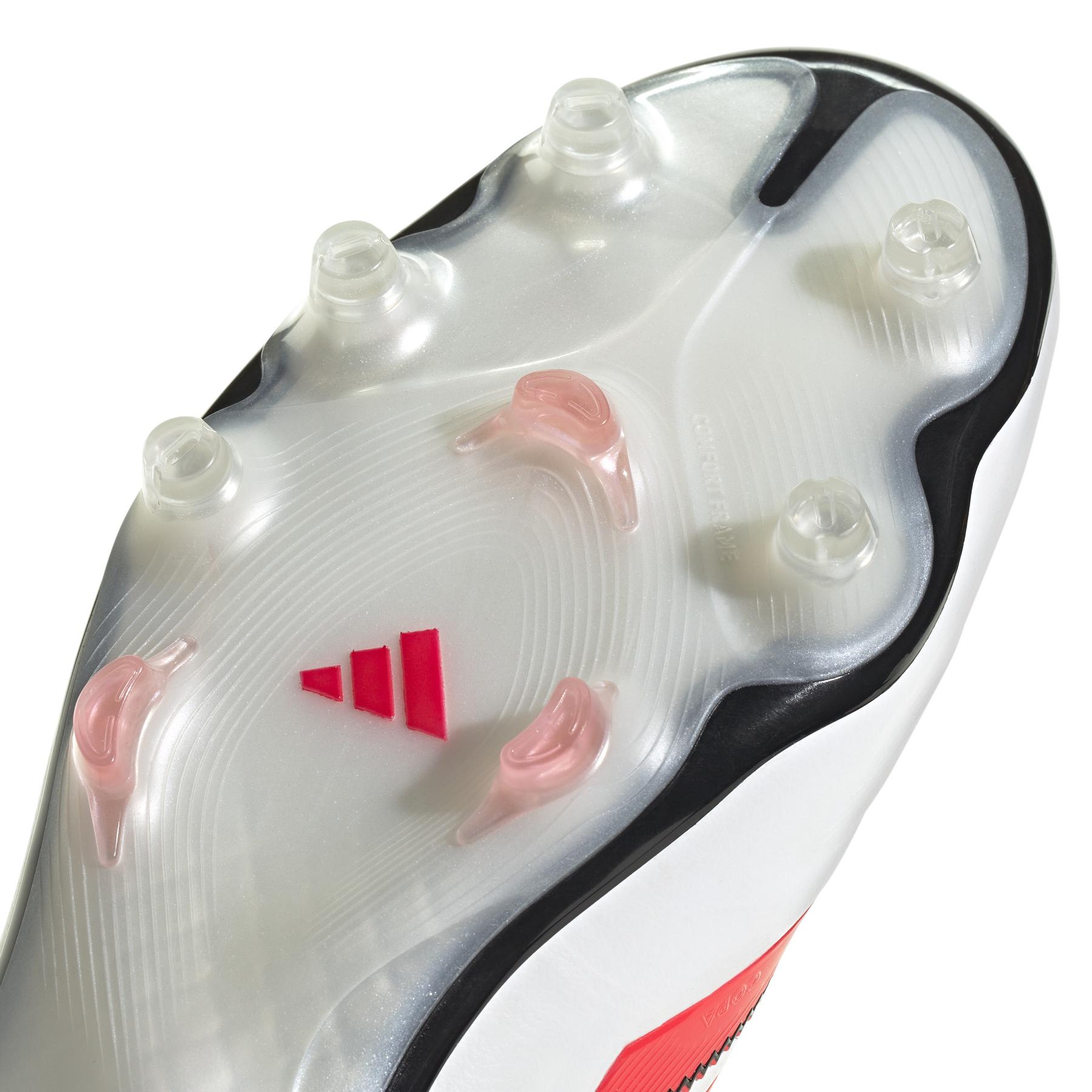 product/a/d/adidas_ih0076_8_footwear_photography_detail_view_2_white.jpg