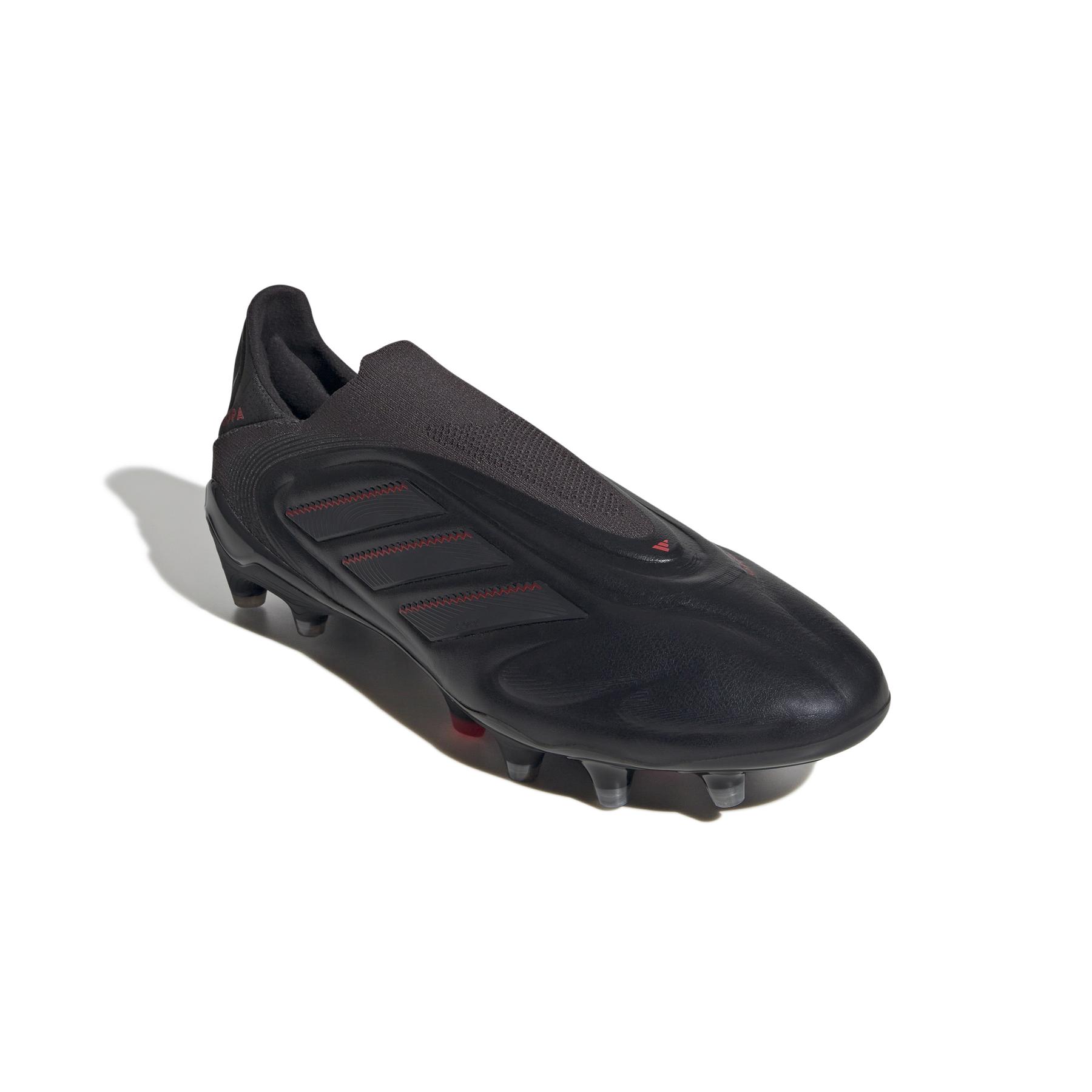 product/a/d/adidas_ih0077_5_footwear_photography_front_lateral_top_view_white.jpg