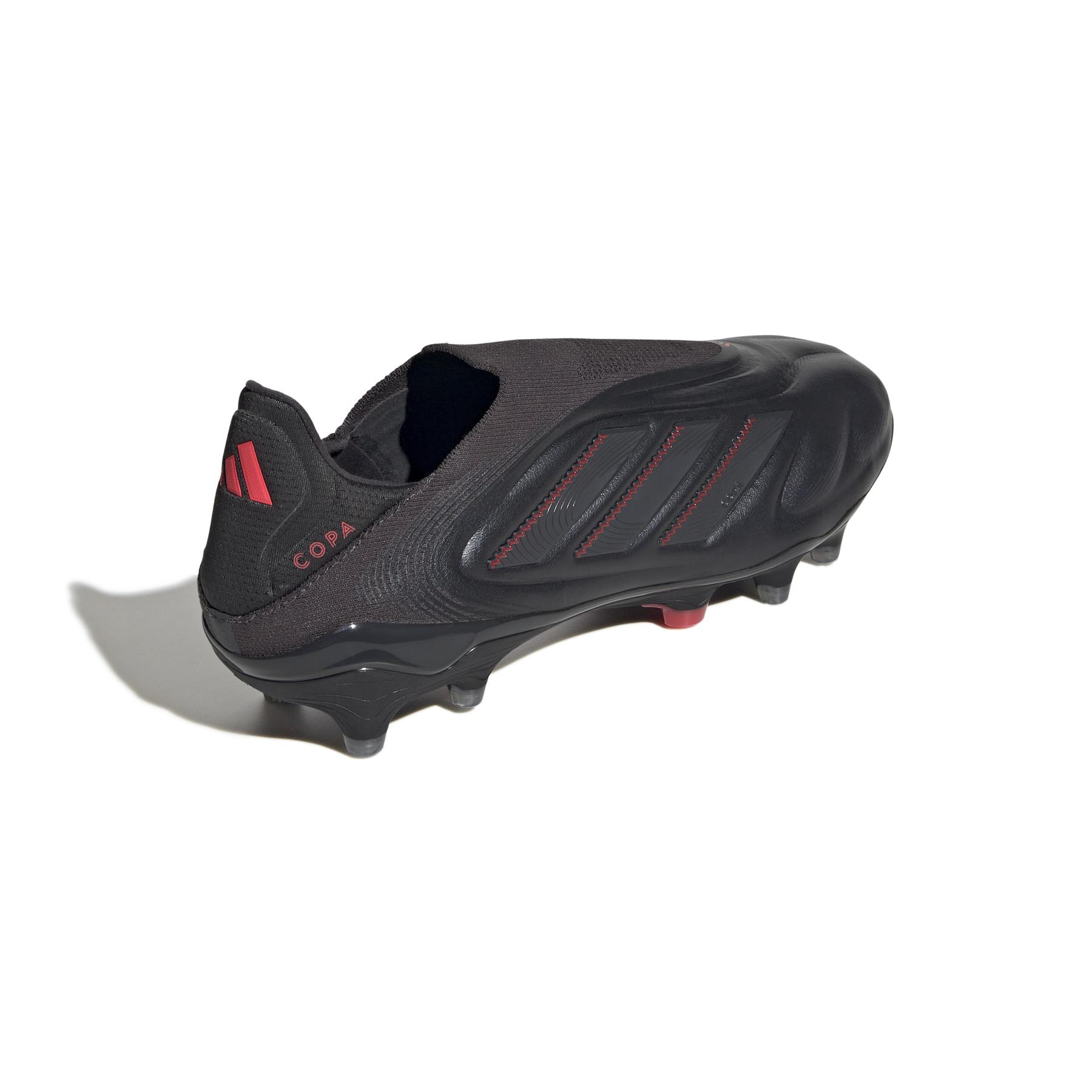 product/a/d/adidas_ih0077_6_footwear_photography_back_lateral_top_view_white.jpg