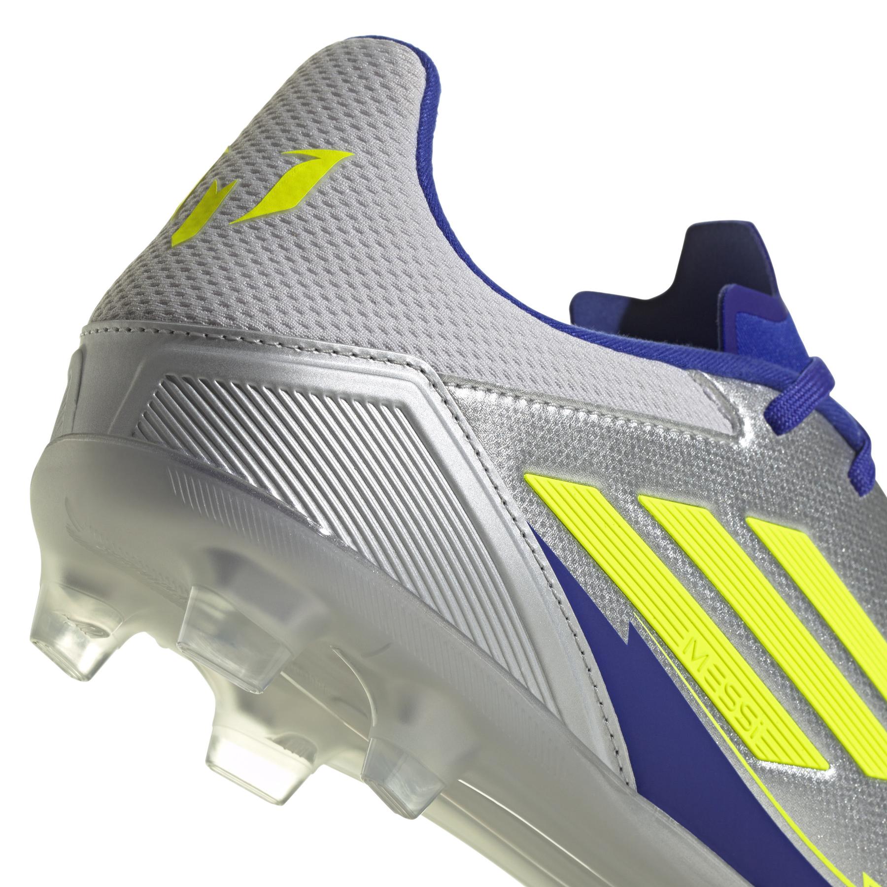 product/a/d/adidas_ih0918_8_footwear_photography_detail_view_2_white.jpg