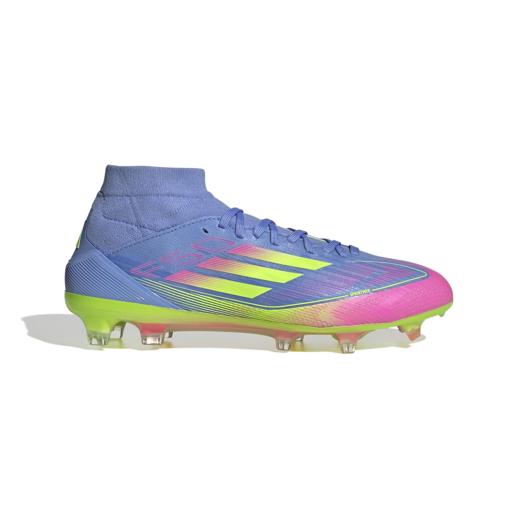 product/a/d/adidas_ih3863_1_footwear_photography_side_lateral_center_view_white.jpg