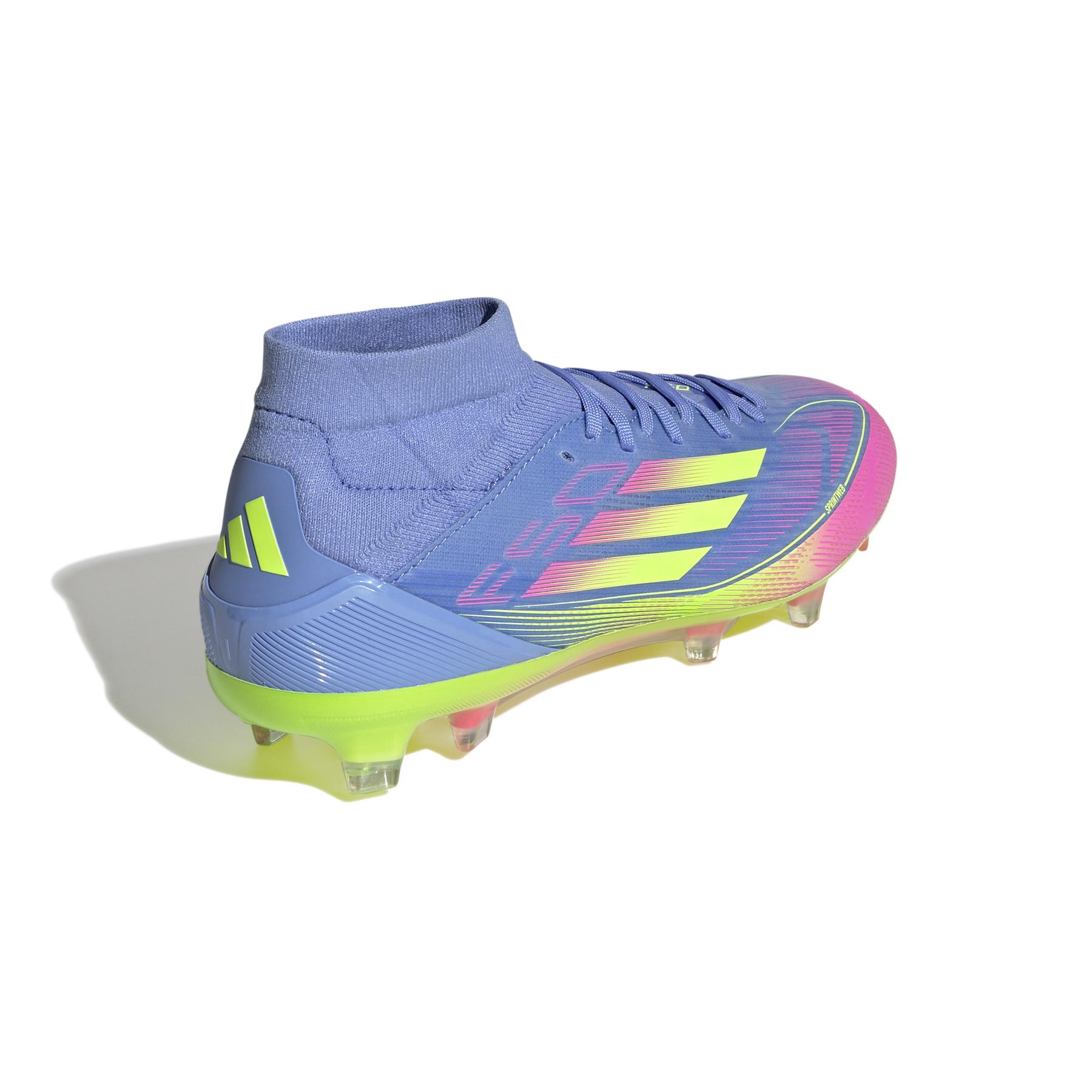 product/a/d/adidas_ih3863_6_footwear_photography_back_lateral_top_view_white.jpg