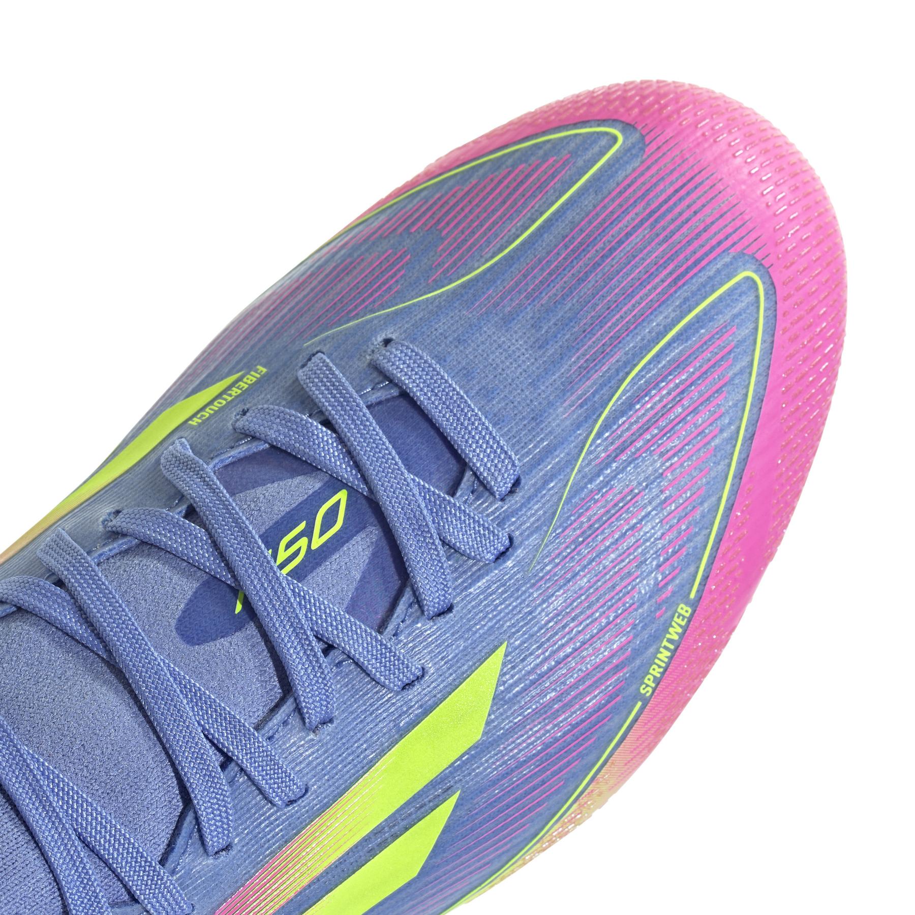 product/a/d/adidas_ih3863_8_footwear_photography_detail_view_2_white.jpg