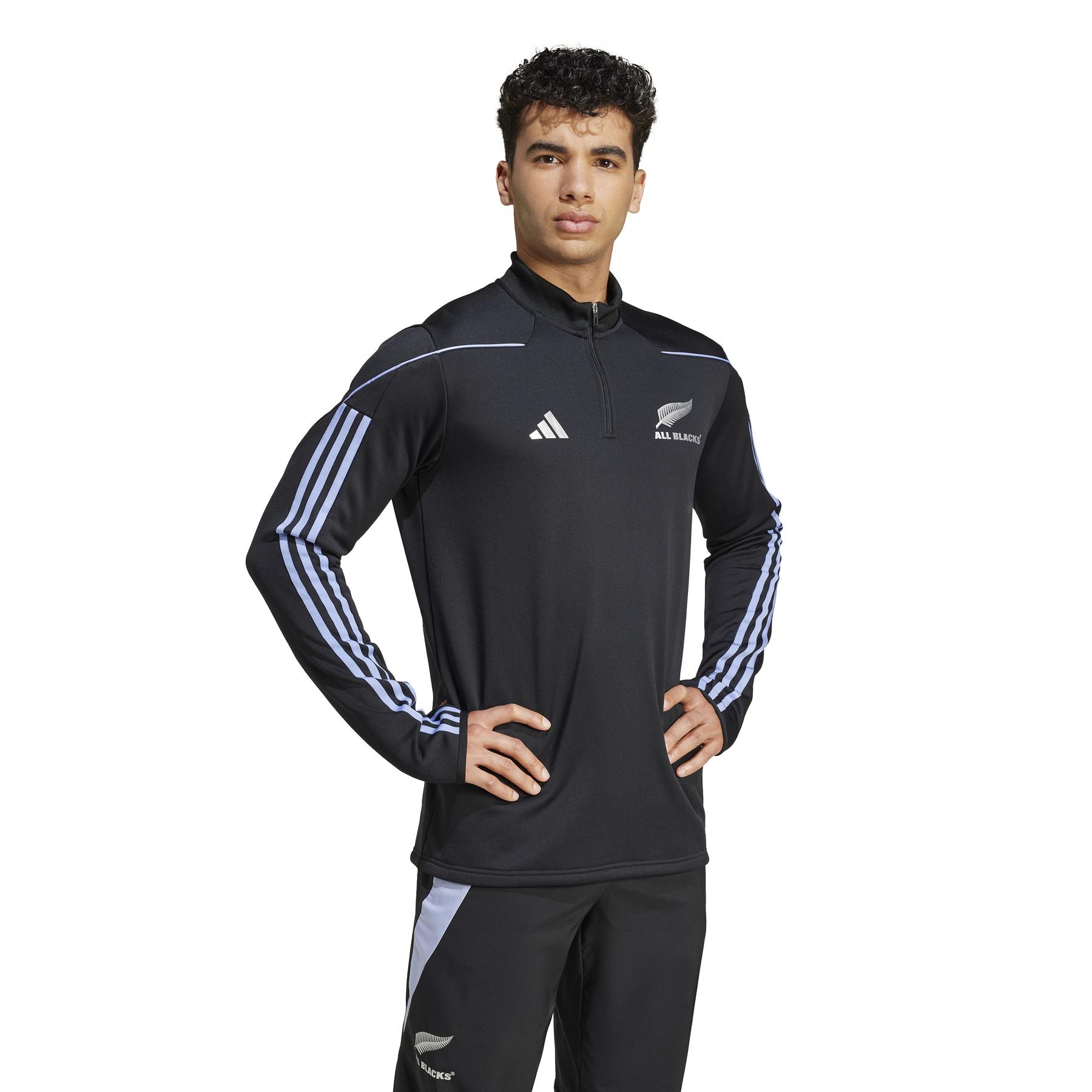 product/a/d/adidas_iw0665_all-black-blue-spark_6.jpg