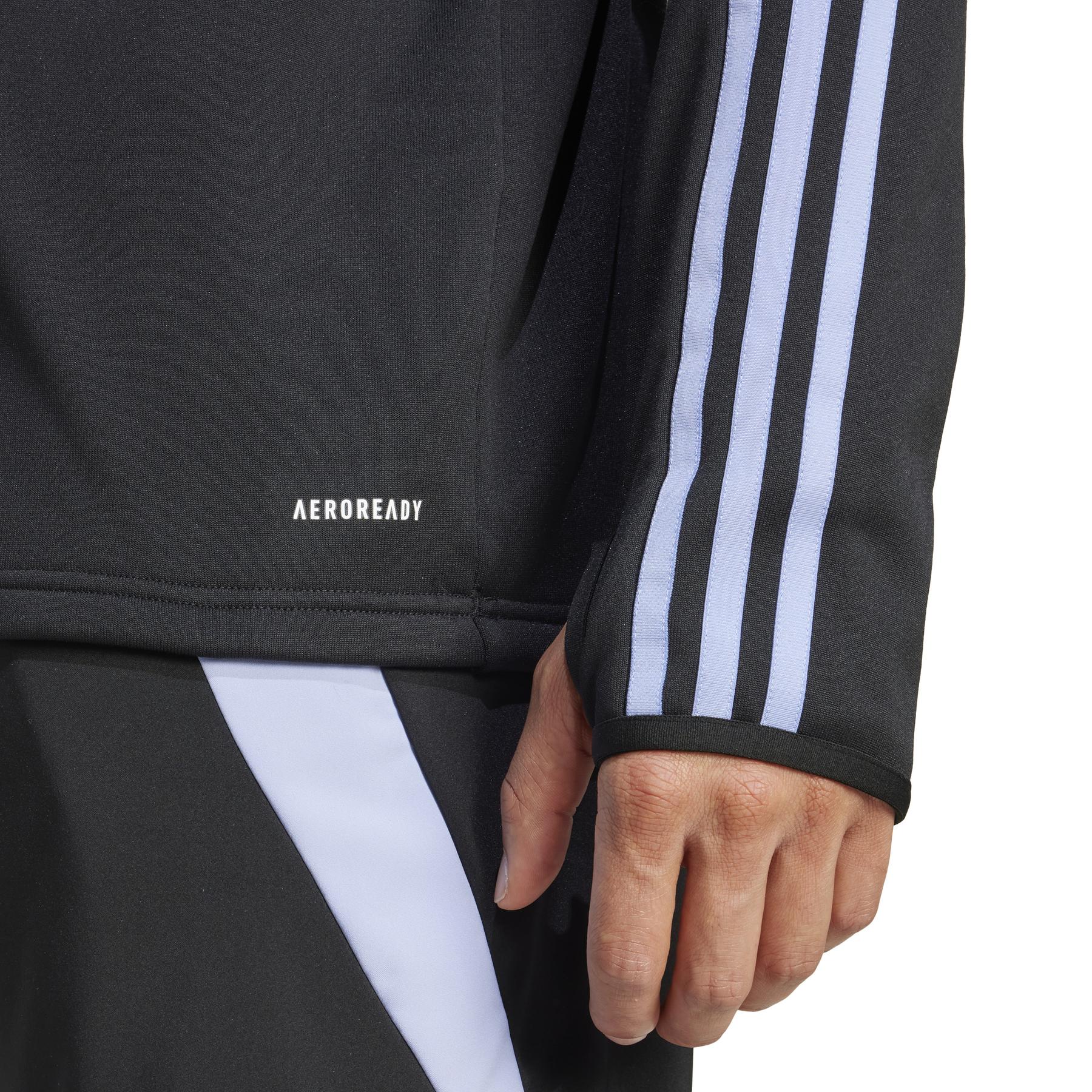 product/a/d/adidas_iw0665_all-black-blue-spark_7.jpg