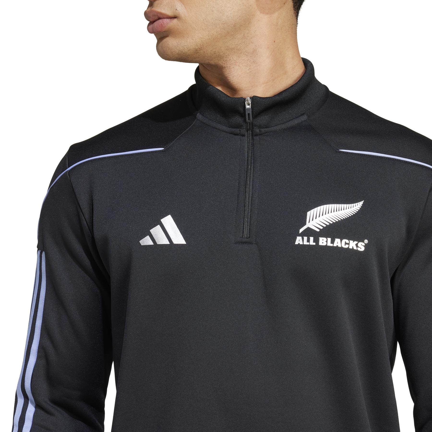 product/a/d/adidas_iw0665_all-black-blue-spark_8.jpg