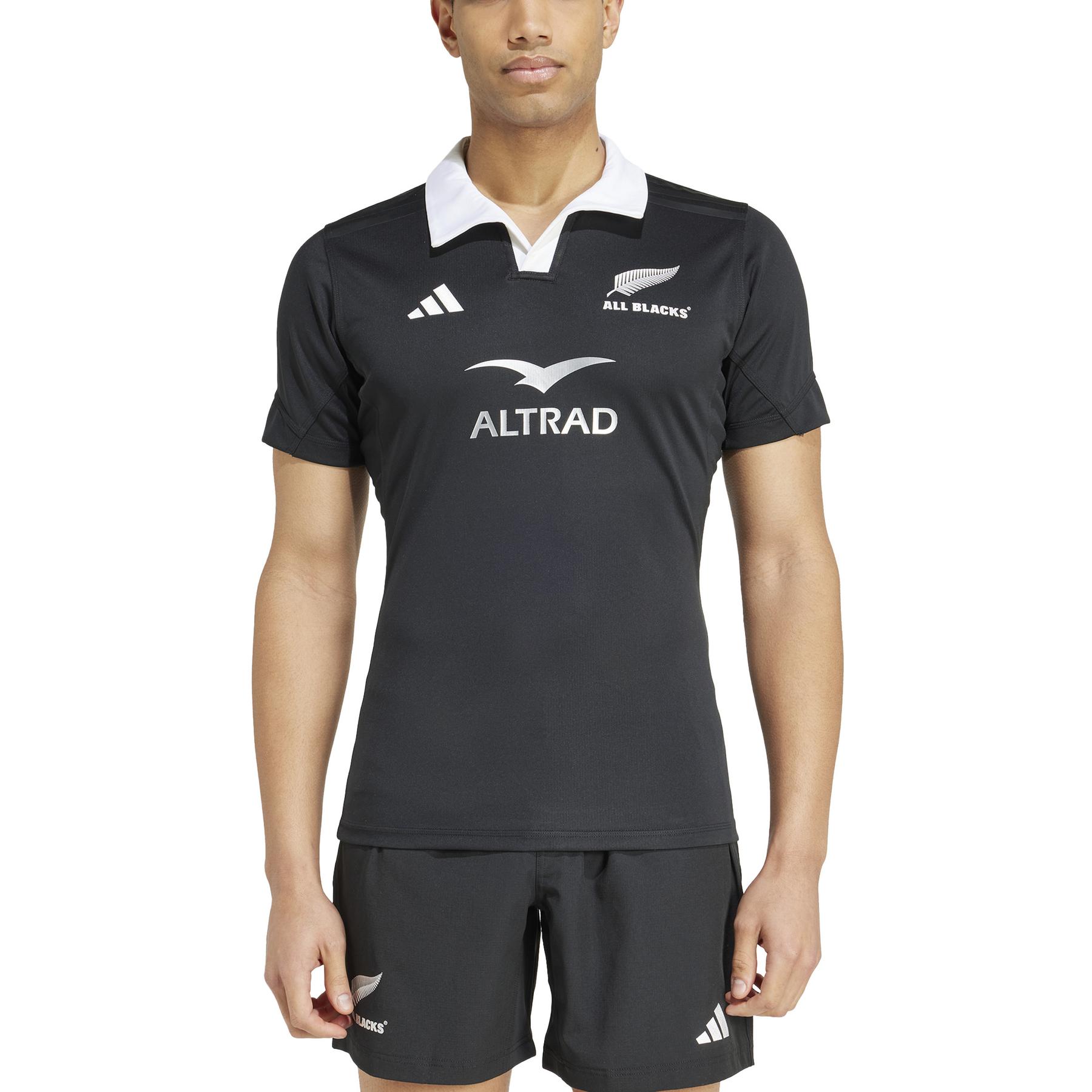 product/a/d/adidas_ix3111_5_apparel_on_model_front_view_white.jpg