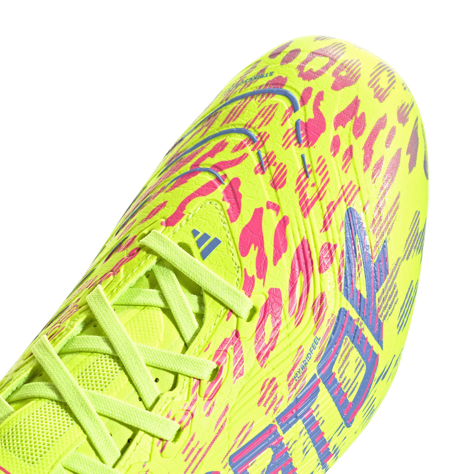 product/a/d/adidas_jh6471_7_footwear_photography_detail_view_1_white.jpg
