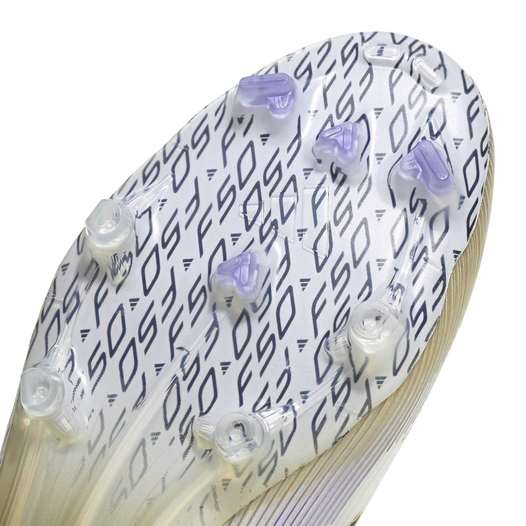 product/a/d/adidas_jh7617_7_footwear_photography_detail_view_1_white.jpg