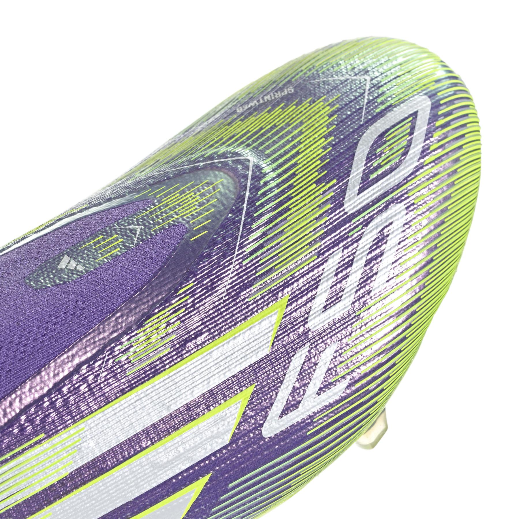product/a/d/adidas_jh7628_8_footwear_photography_detail_view_2_white.jpg