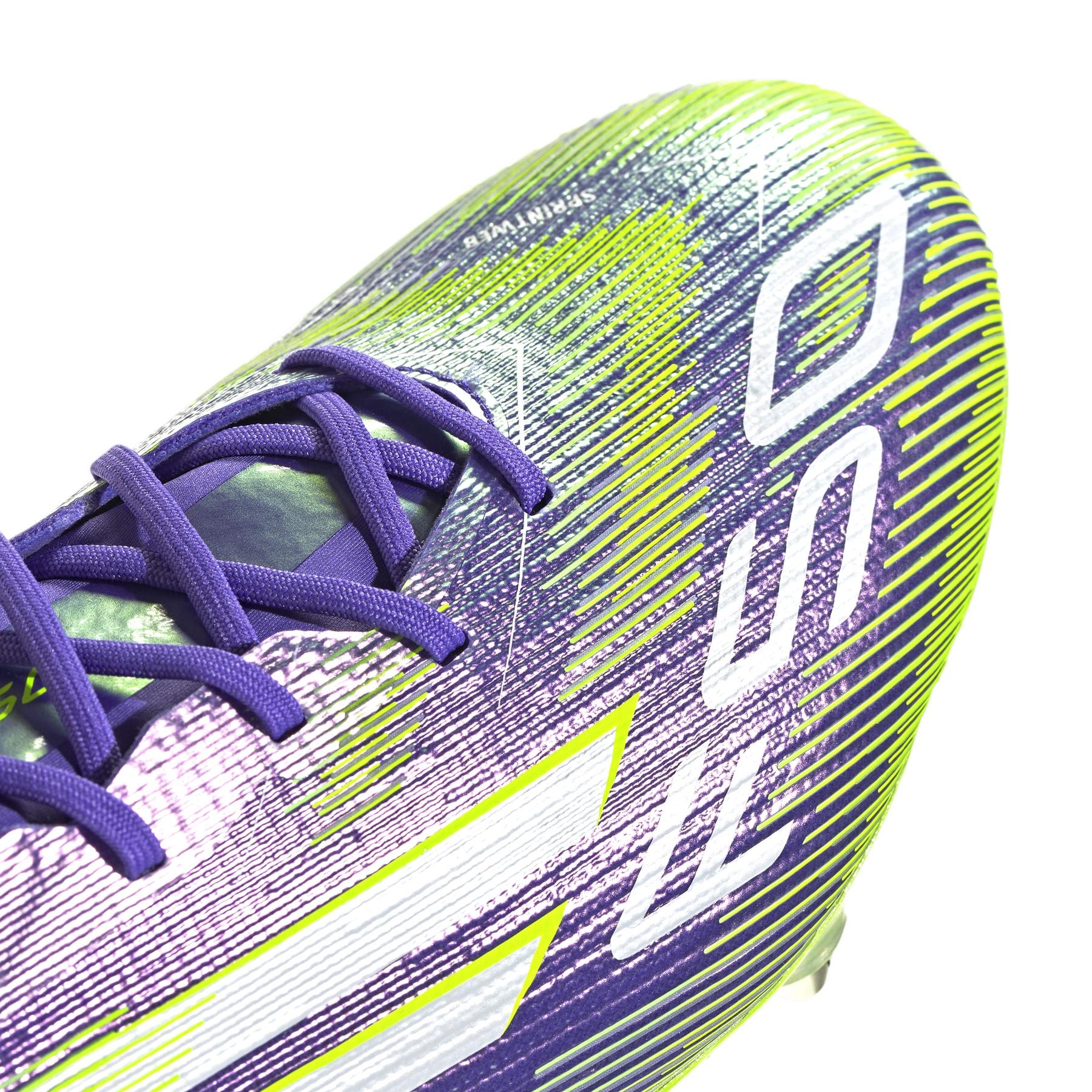 product/a/d/adidas_jh7633_8_footwear_photography_detail_view_2_white.jpg