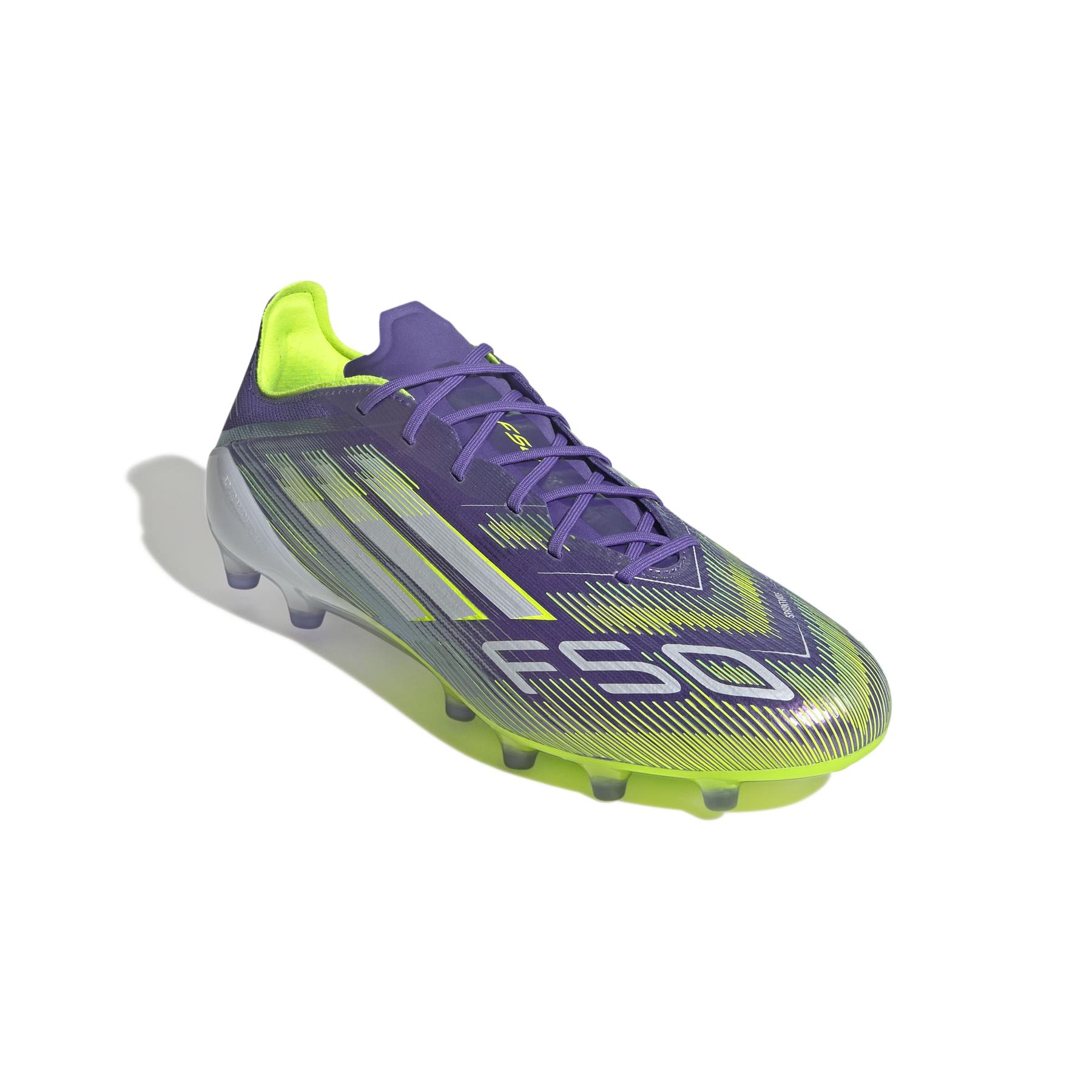 product/a/d/adidas_jh7638_5_footwear_photography_front_lateral_top_view_white.jpg