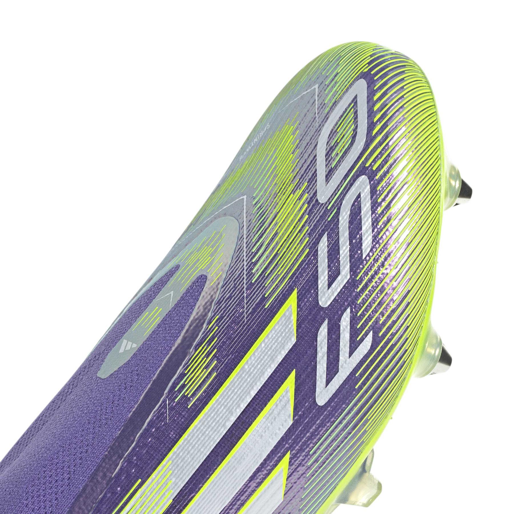 product/a/d/adidas_jh7642_8_footwear_photography_detail_view_2_white-nw091625.jpg