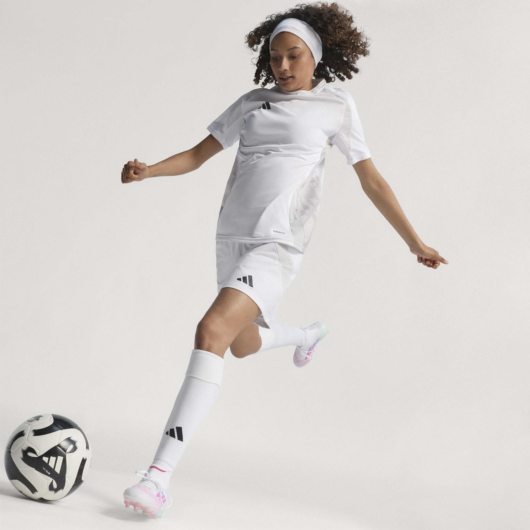 product/a/d/adidas_jh7650_19_footwear_photography_heromrktng_view_6.jpg