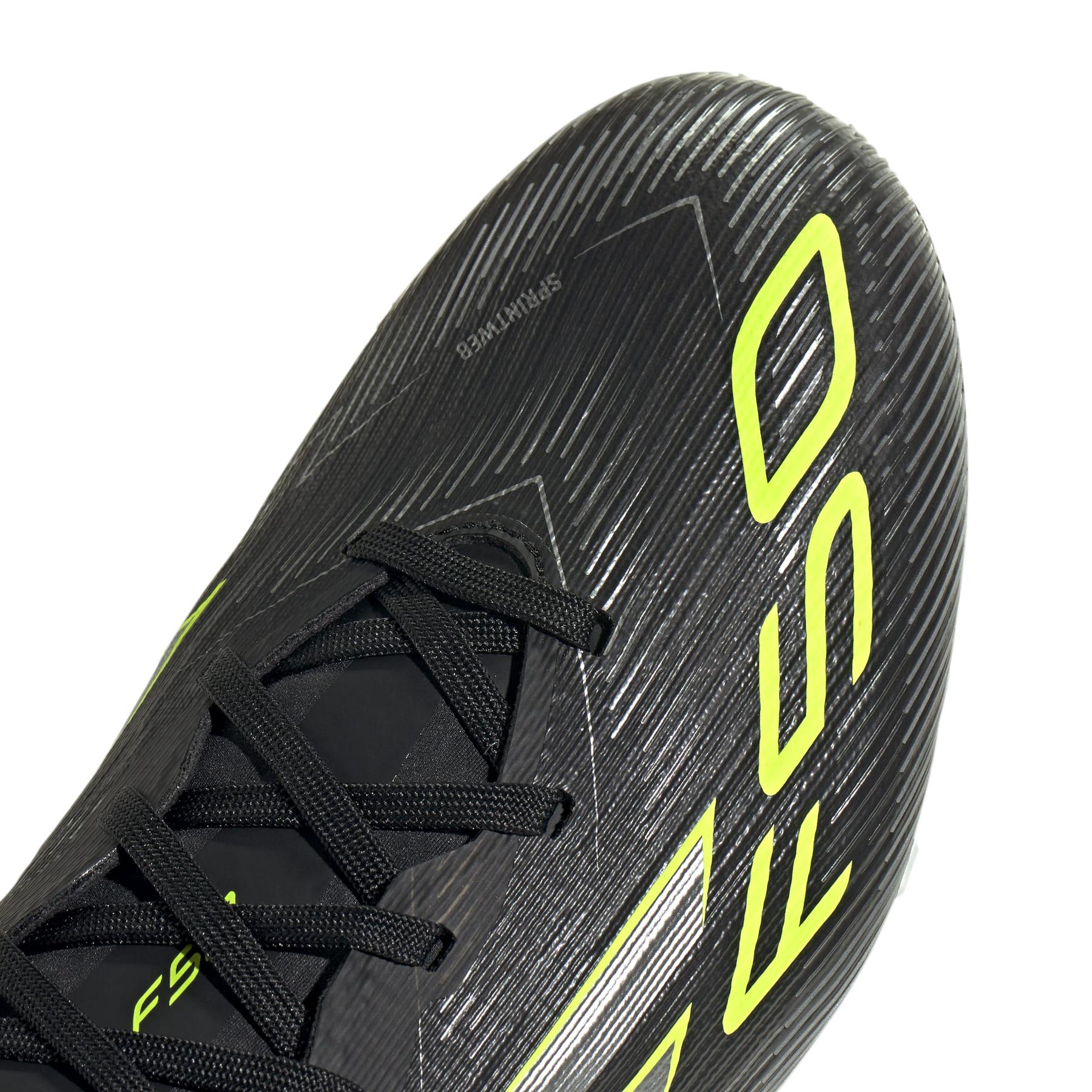 product/a/d/adidas_jh7687_7_footwear_photography_detail_view_1_white.jpg