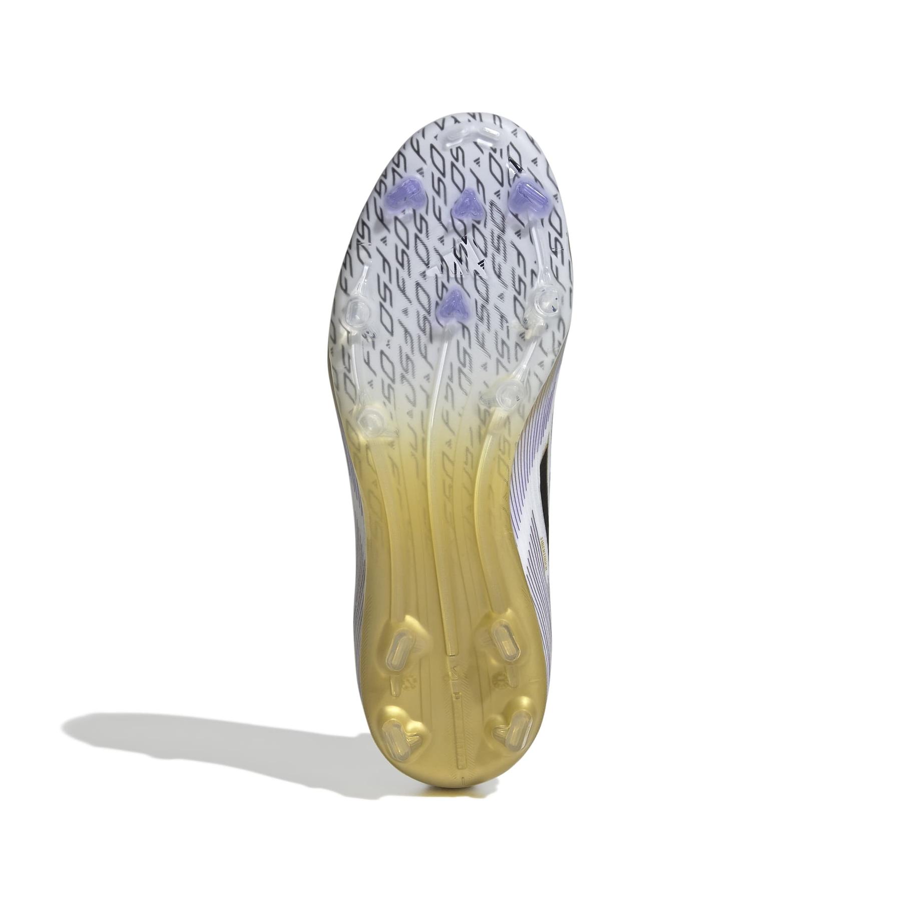 product/a/d/adidas_jh7708_3_footwear_photography_bottom_view_white-nw091625.jpg