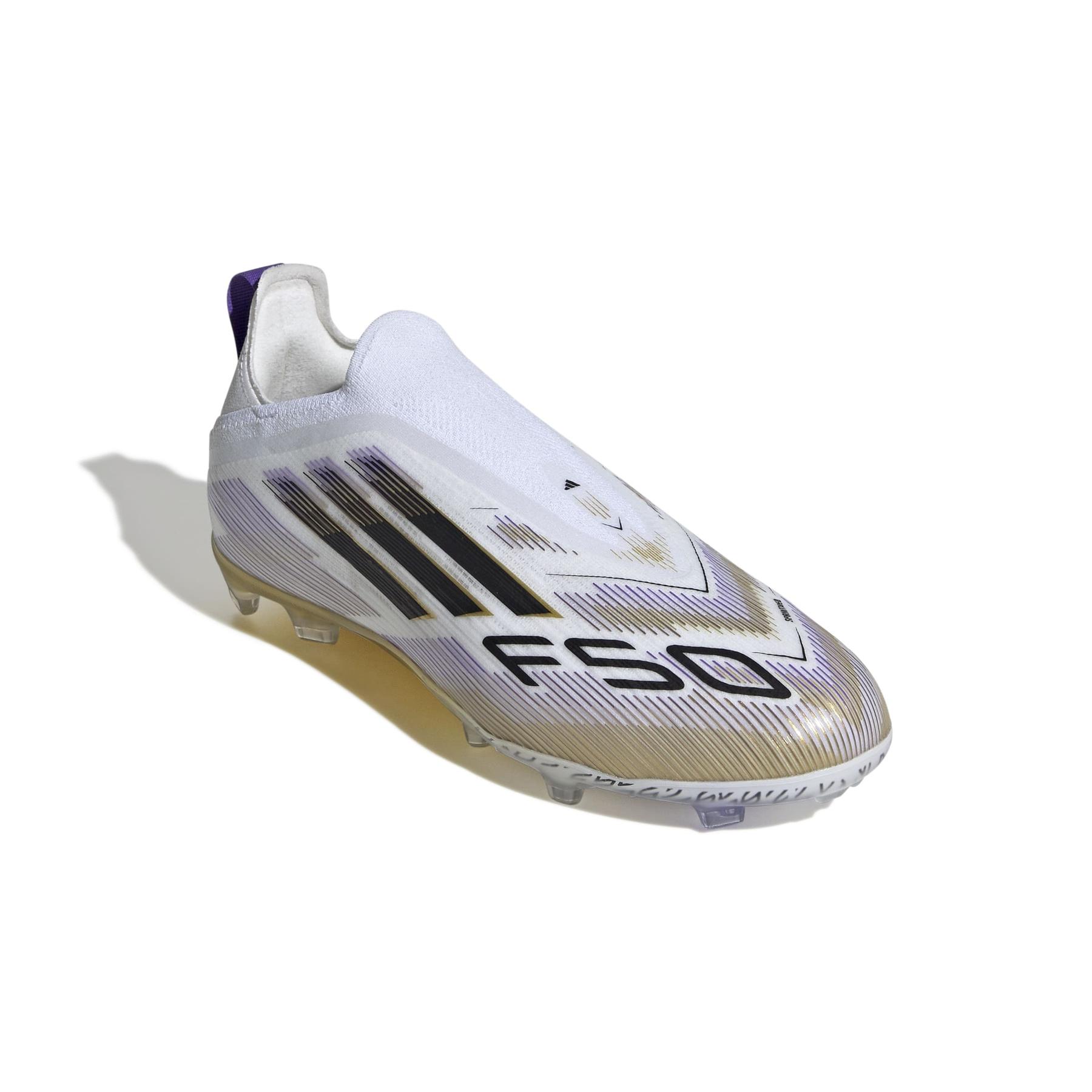 product/a/d/adidas_jh7708_5_footwear_photography_front_lateral_top_view_white-nw091625.jpg