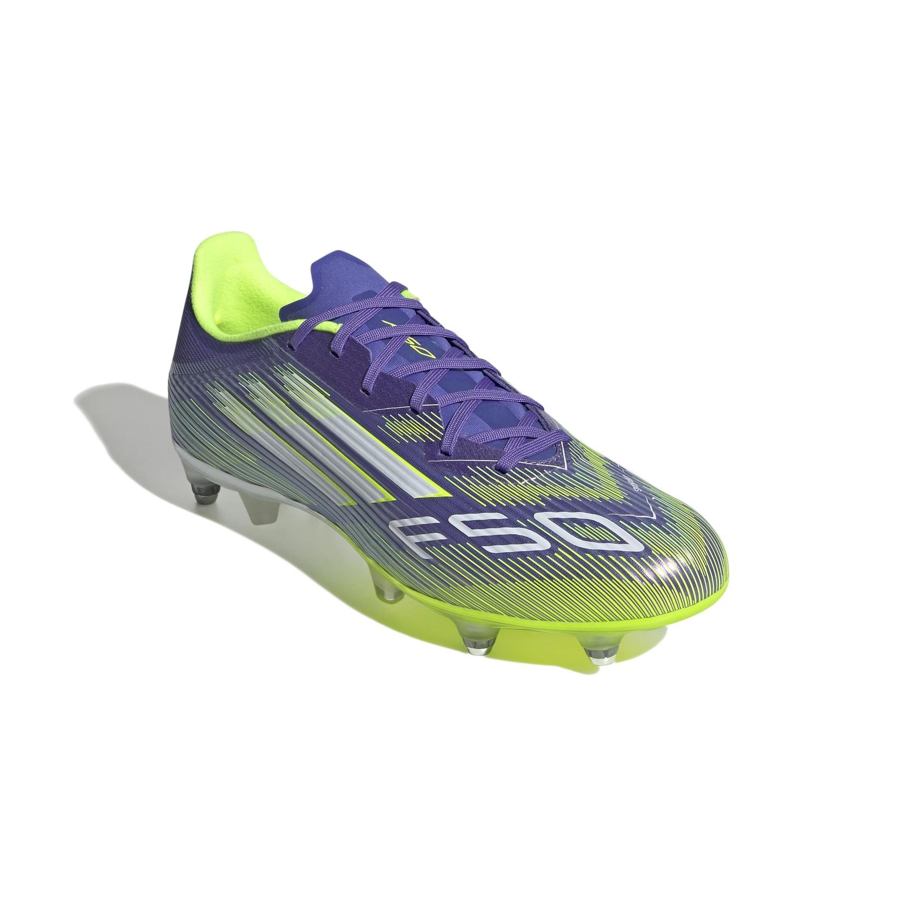 product/a/d/adidas_jh7732_5_footwear_photography_front_lateral_top_view_white-nw091625.jpg