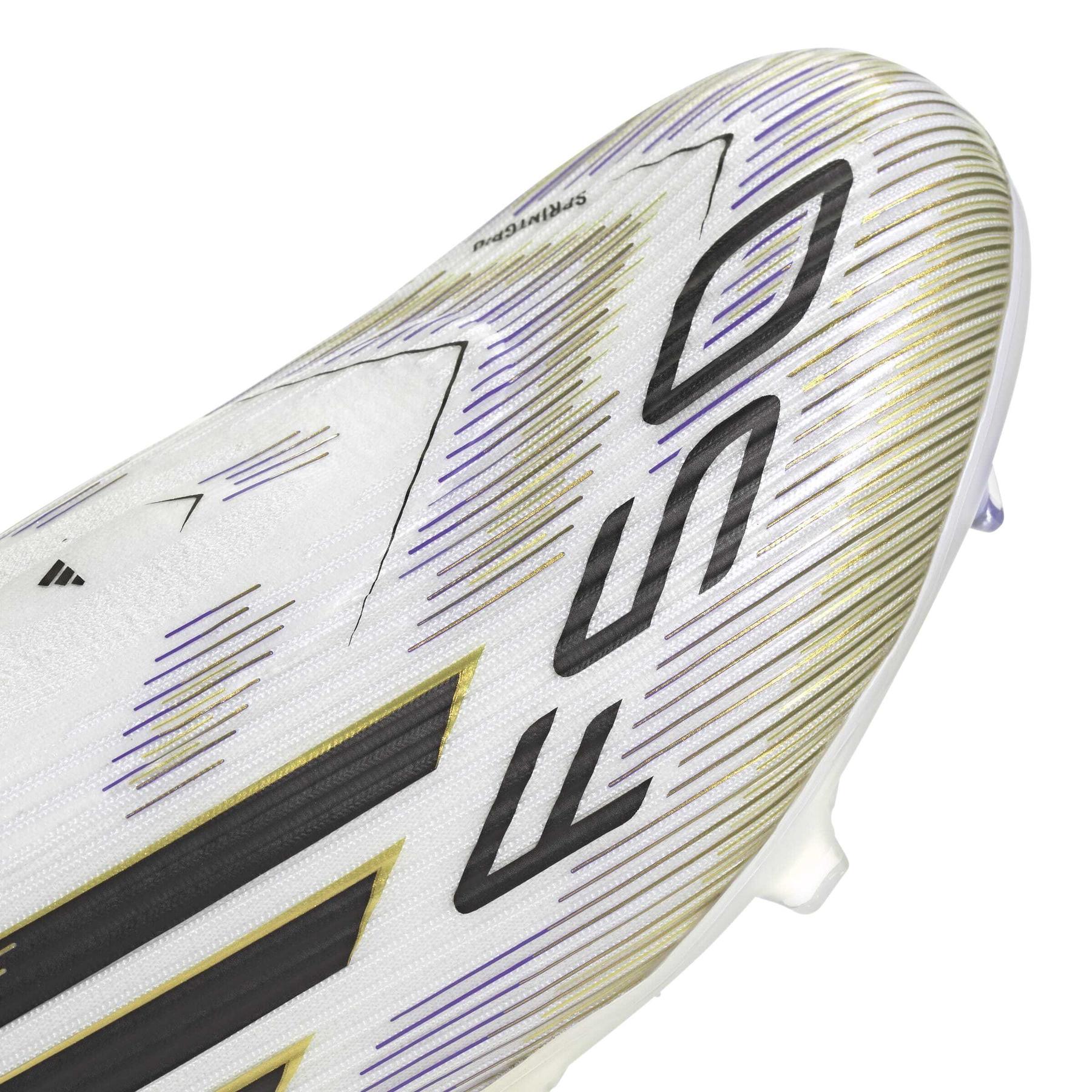 product/a/d/adidas_jh7736_7_footwear_photography_detail_view_1_white.jpg