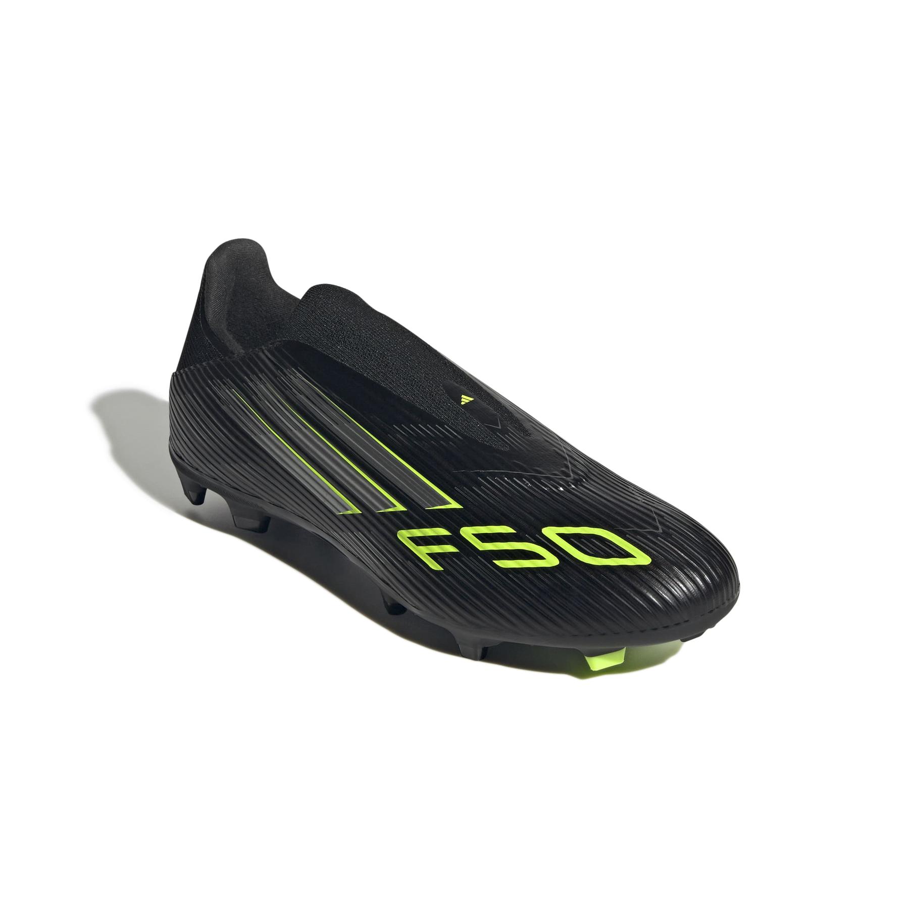 product/a/d/adidas_jh7737_5_footwear_photography_front_lateral_top_view_white.jpg