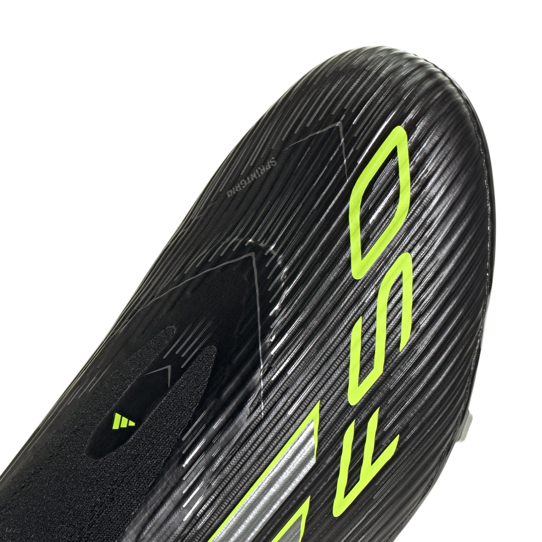 product/a/d/adidas_jh7737_7_footwear_photography_detail_view_1_white.jpg