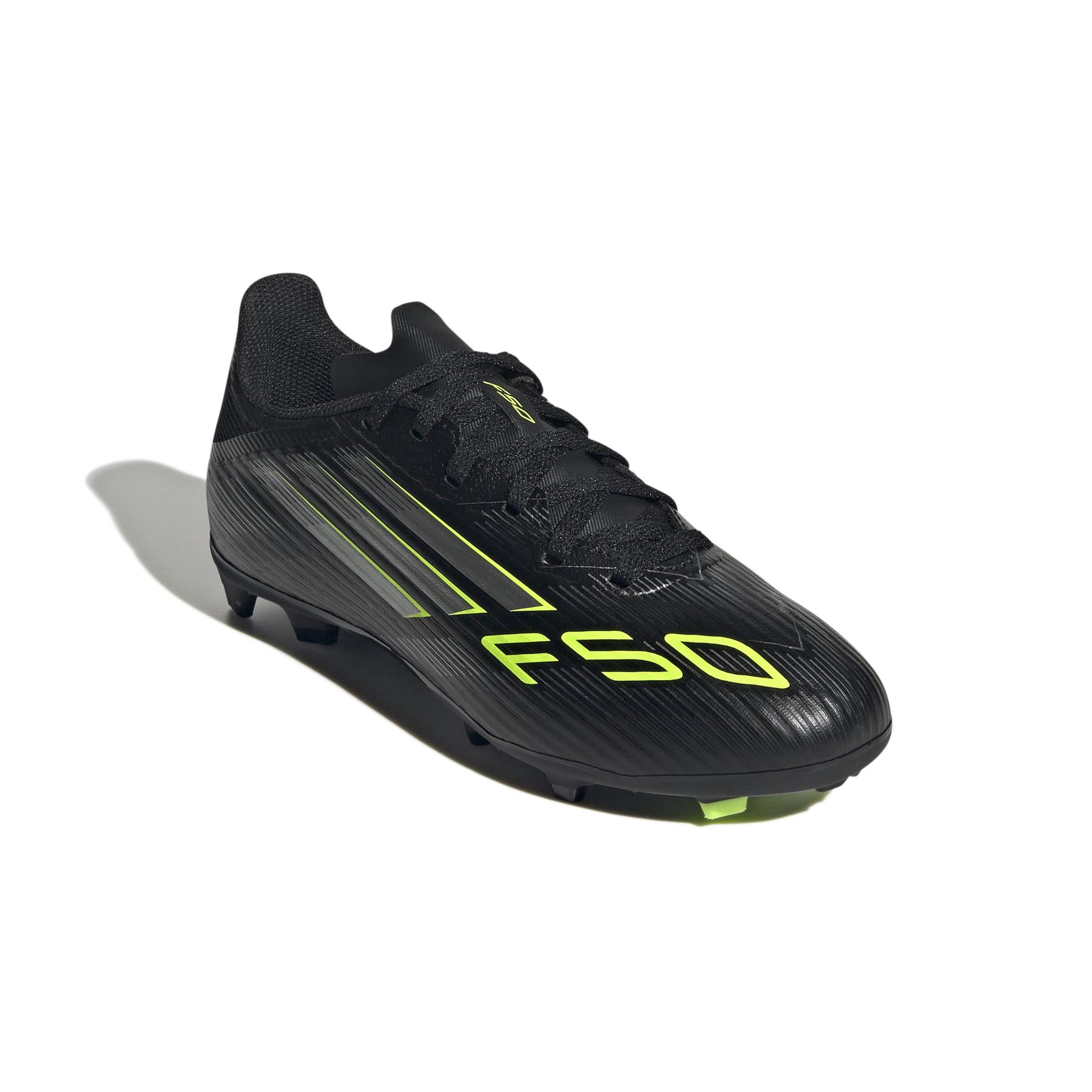 product/a/d/adidas_jh7744_5_footwear_photography_front_lateral_top_view_white.jpg