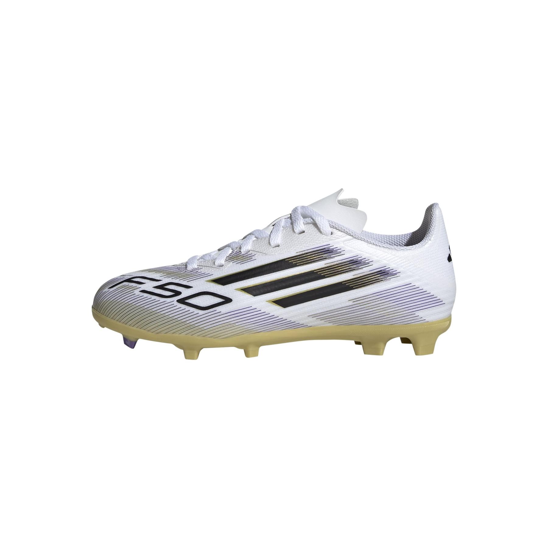 product/a/d/adidas_jh7745_12_footwear_photography_left_side_center_lateral_view_white.jpg